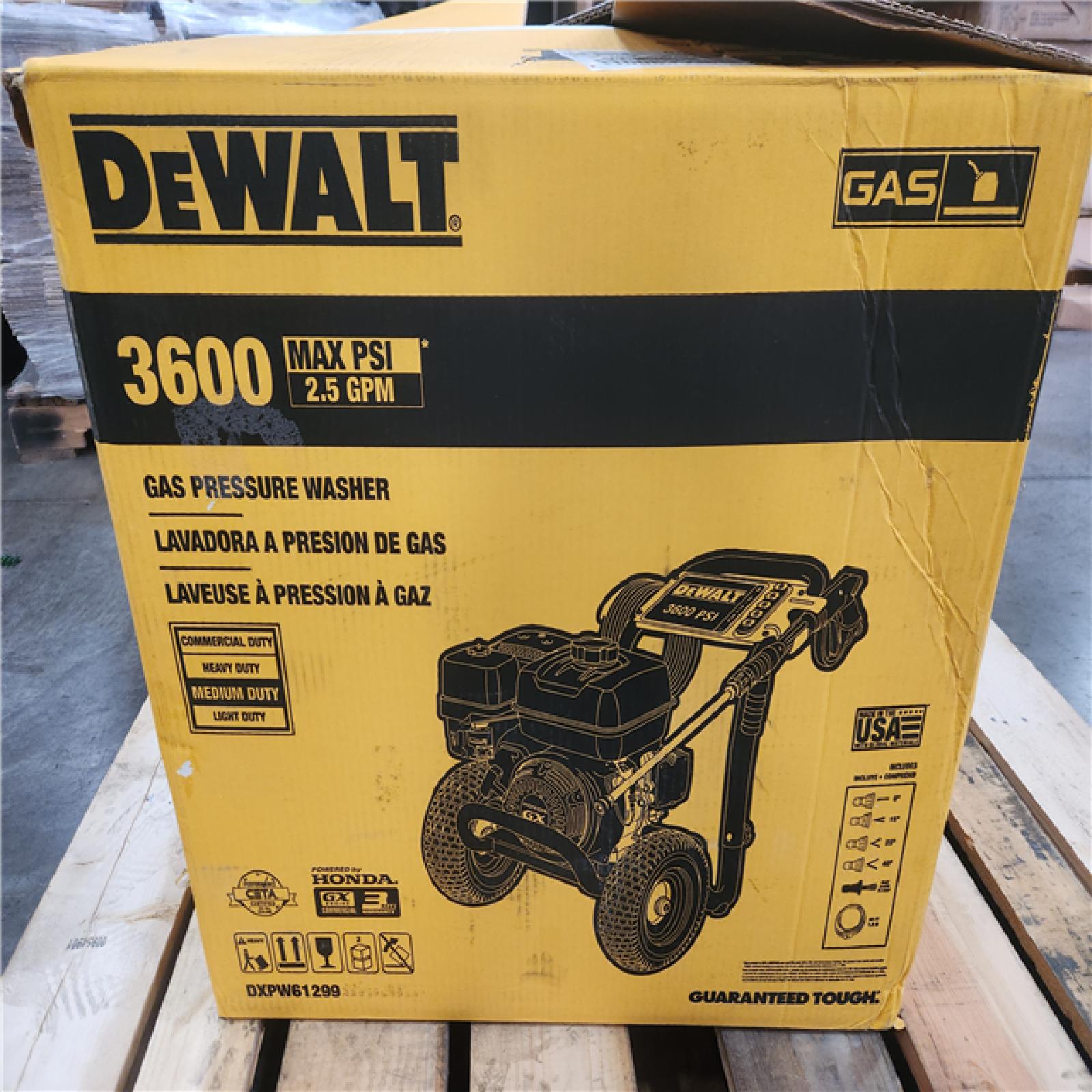 Phoenix NEW DEWALT 3600 PSI 2.5 GPM Cold Water Gas Professional Pressure Washer with HONDA GX200 Engine