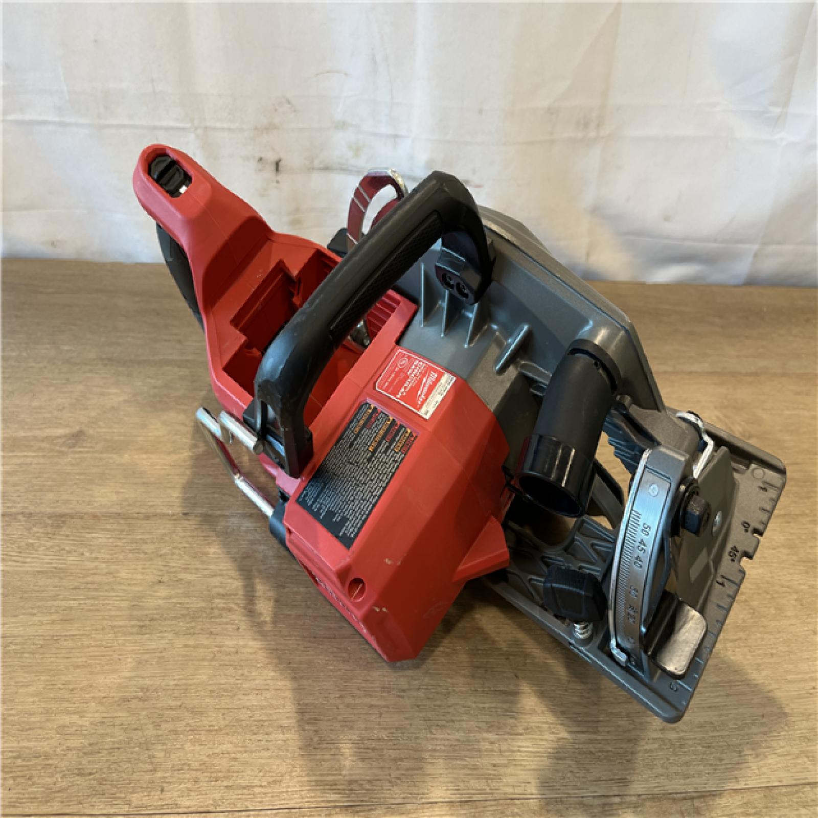 AS-IS Milwaukee FUEL 18V Lithium-Ion Cordless 7-1/4 in. Rear Handle Circular Saw (Tool-Only)