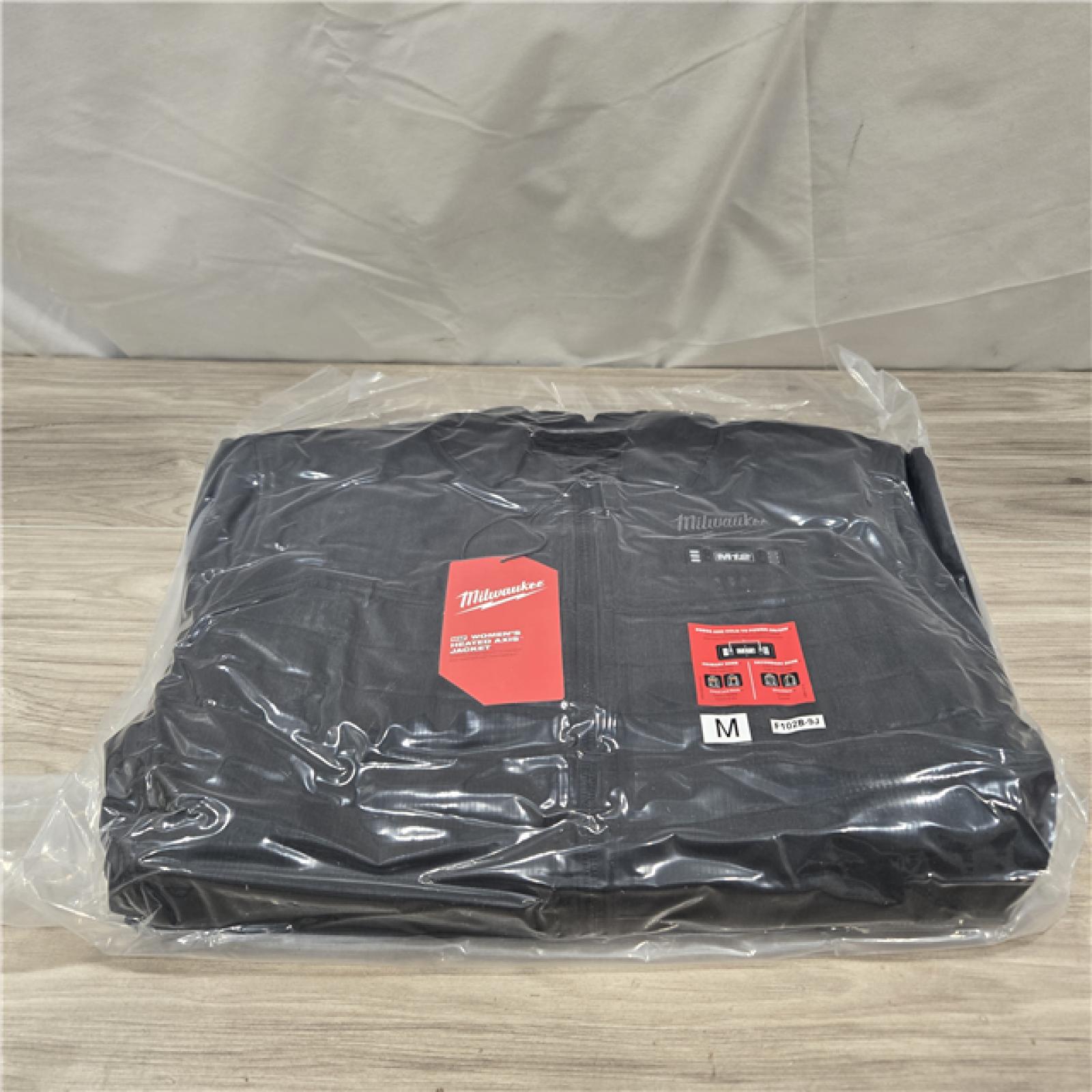 AS-IS Milwaukee Medium Women's M12 Heated AXIS Jacket