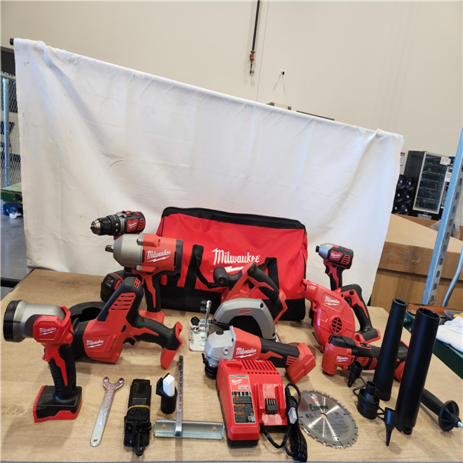 AS-IS- Milwaukee 18-Volt Lithium-Ion Cordless (9-Tool) Combo Kit