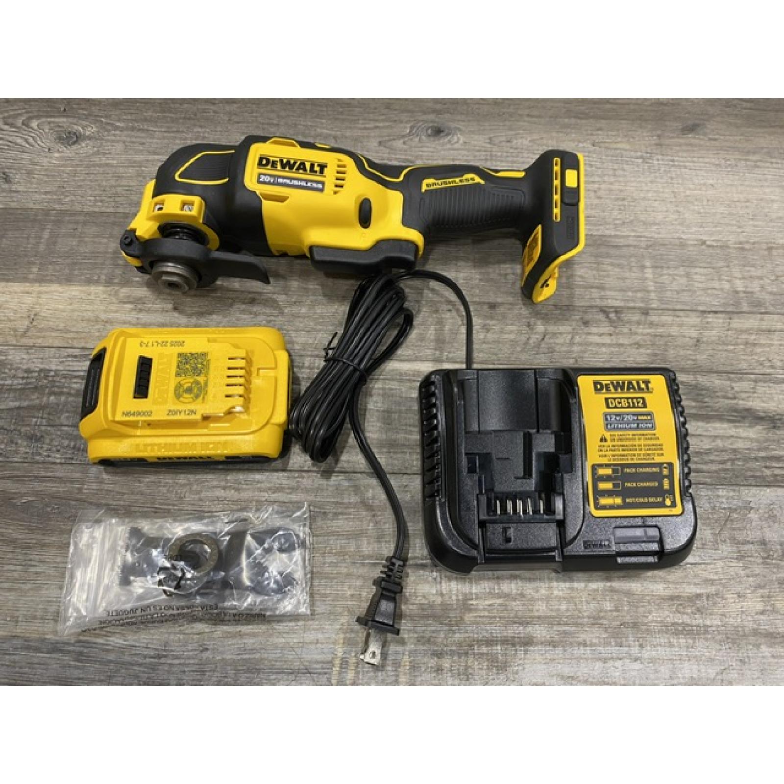 AS-IS DEWALT ATOMIC 20V MAX Cordless Brushless Oscillating Multi Tool Kit