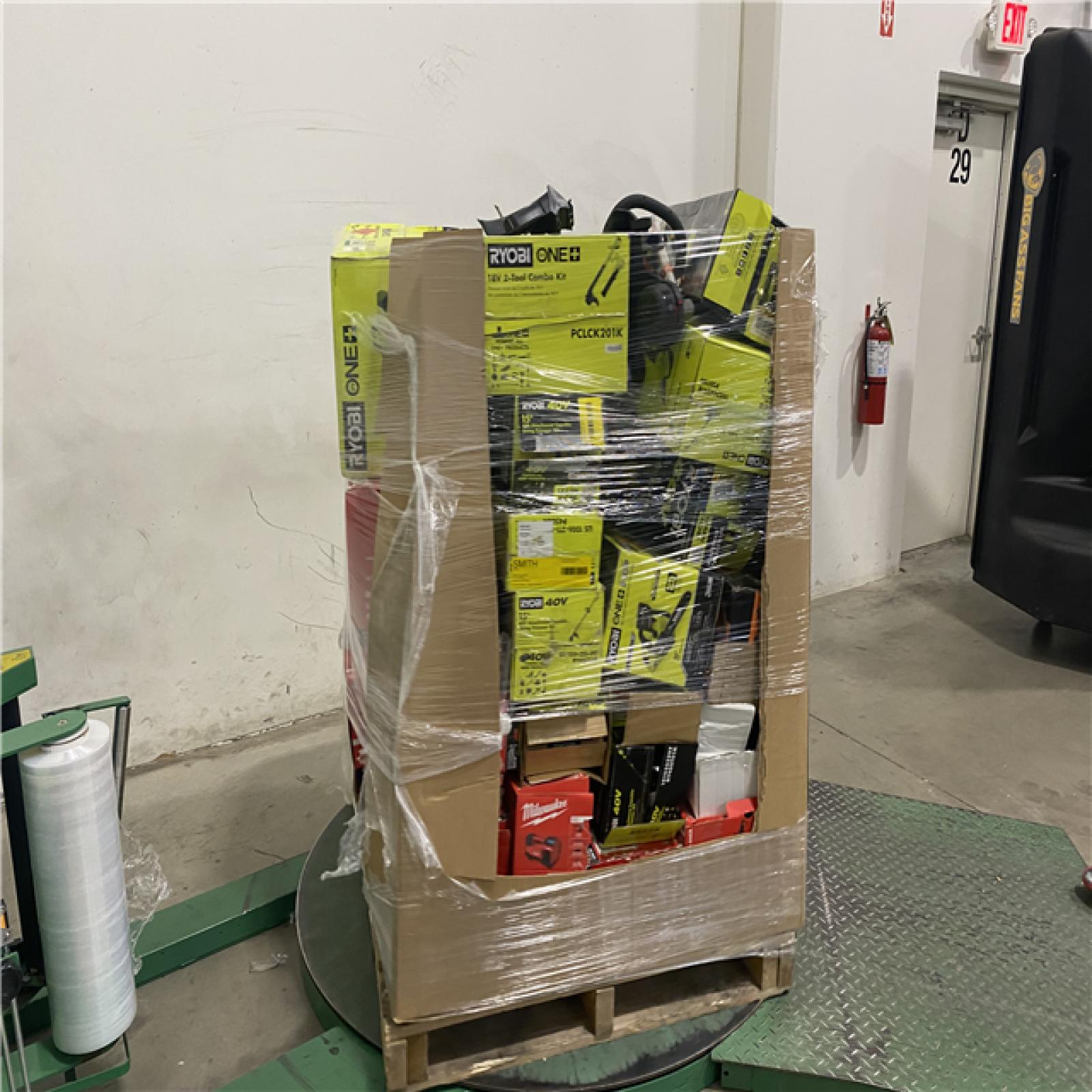 Dallas Location - As-Is Tool Pallet