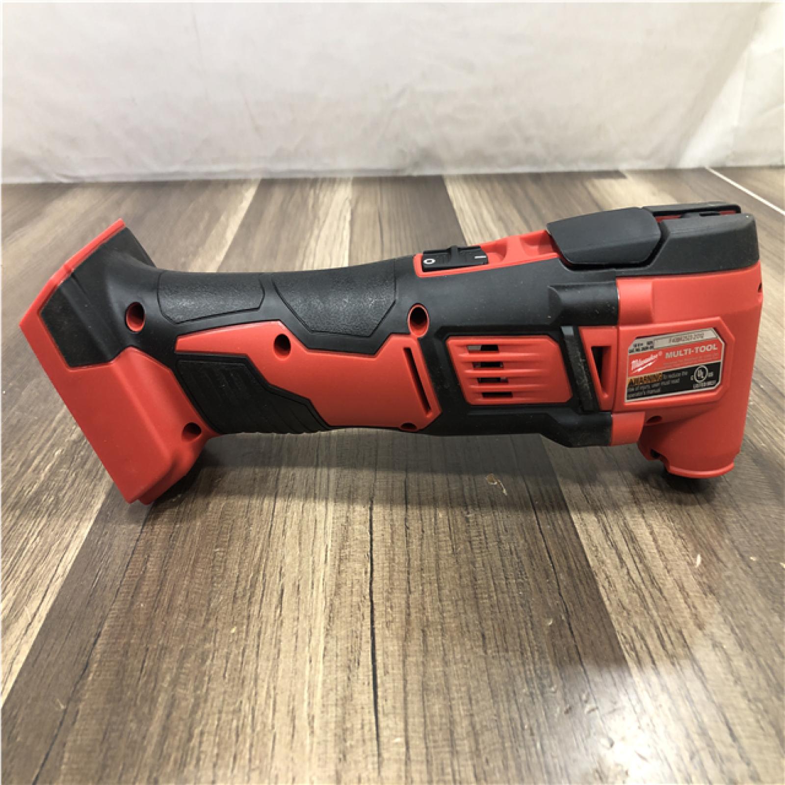 AS-IS Milwaukee 18V Lithium-Ion Cordless Oscillating Multi-Tool (Tool-Only)