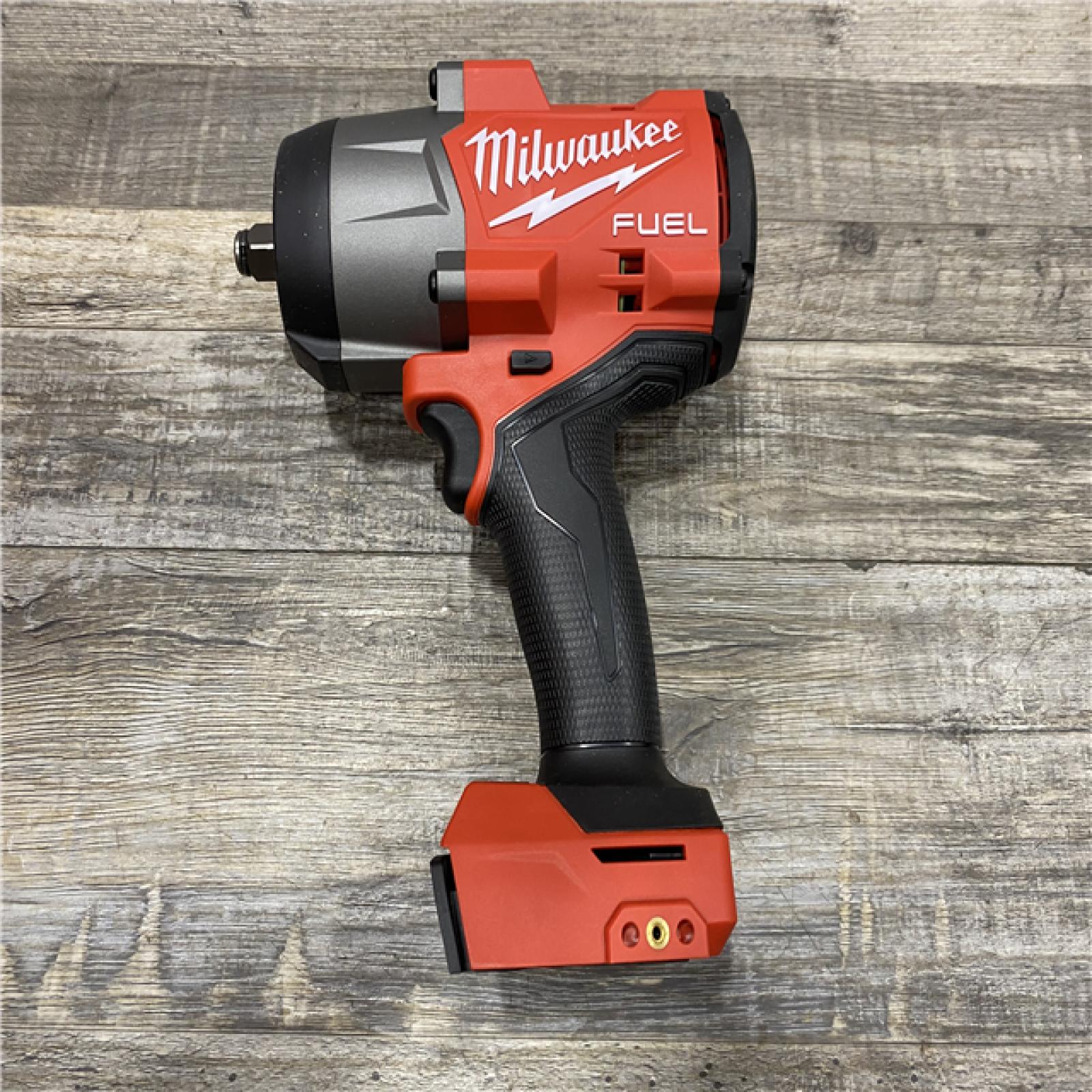 AS-IS Milwaukee FUEL 18V Lithium-Ion Brushless Cordless 1/2 in. Impact Wrench w/Friction Ring Kit