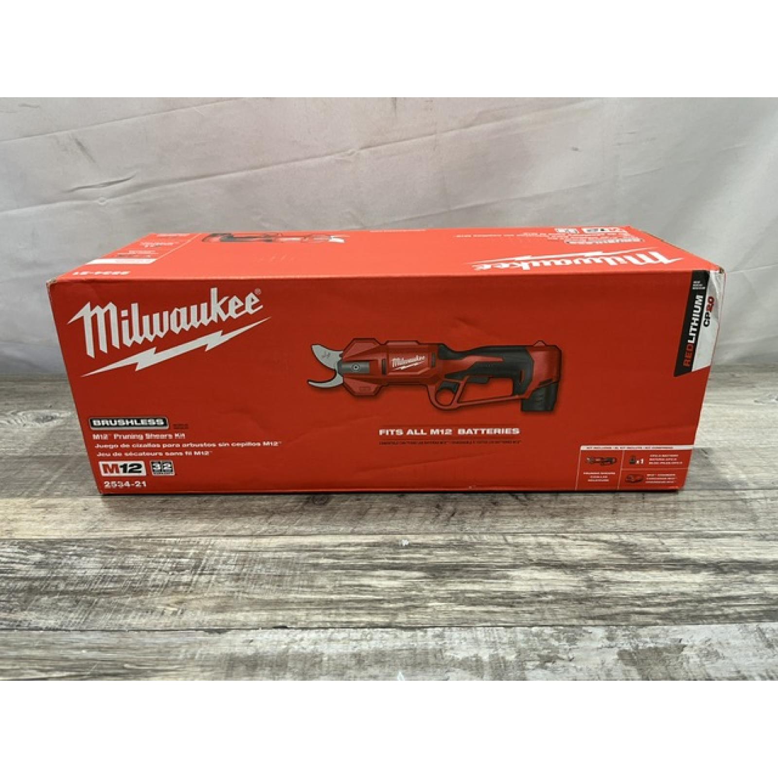 NEW - Milwaukee 12V Cordless Brushless Pruner Shears Kit