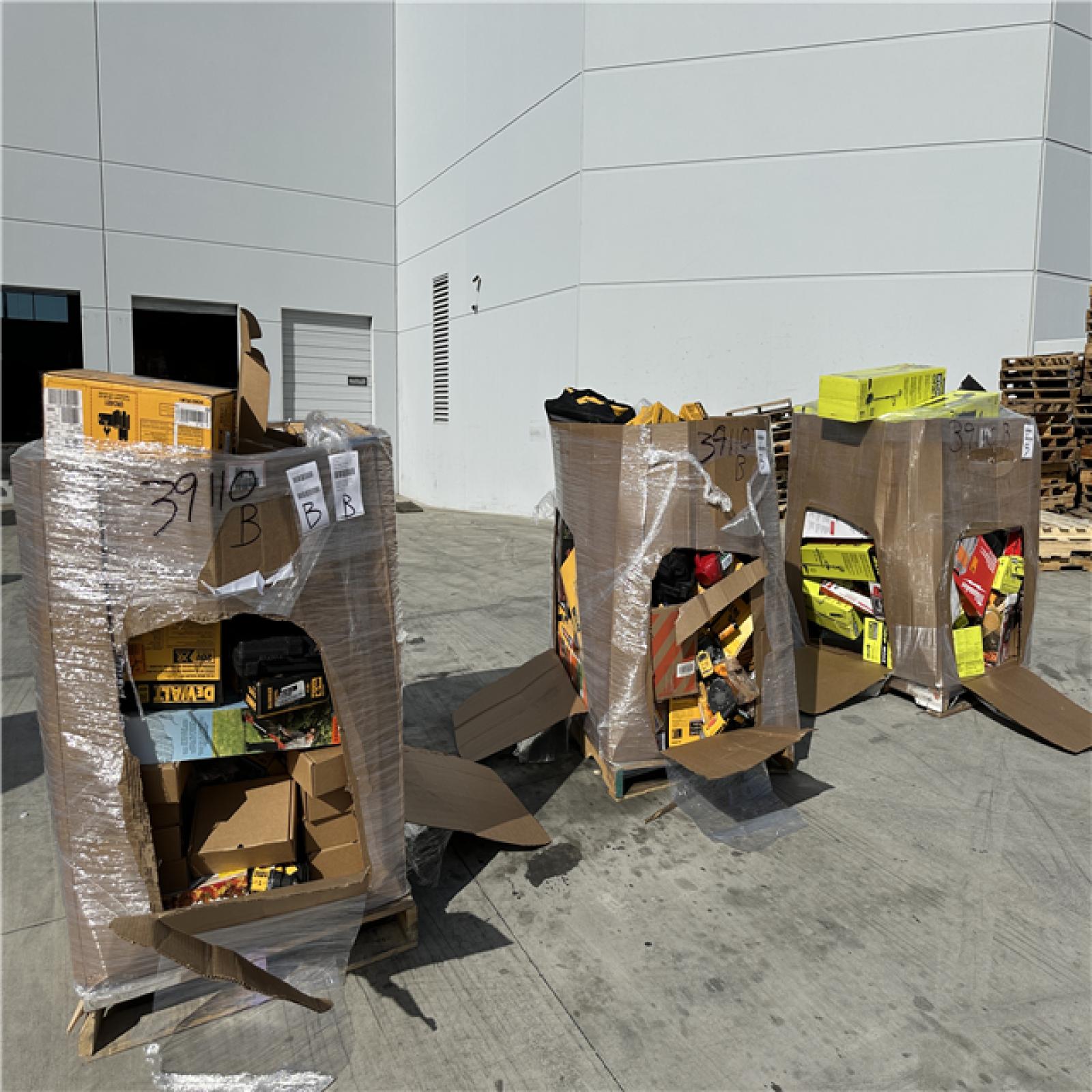 California AS-IS POWER TOOLS Partial Lot (3 Pallets) IT-R039110B