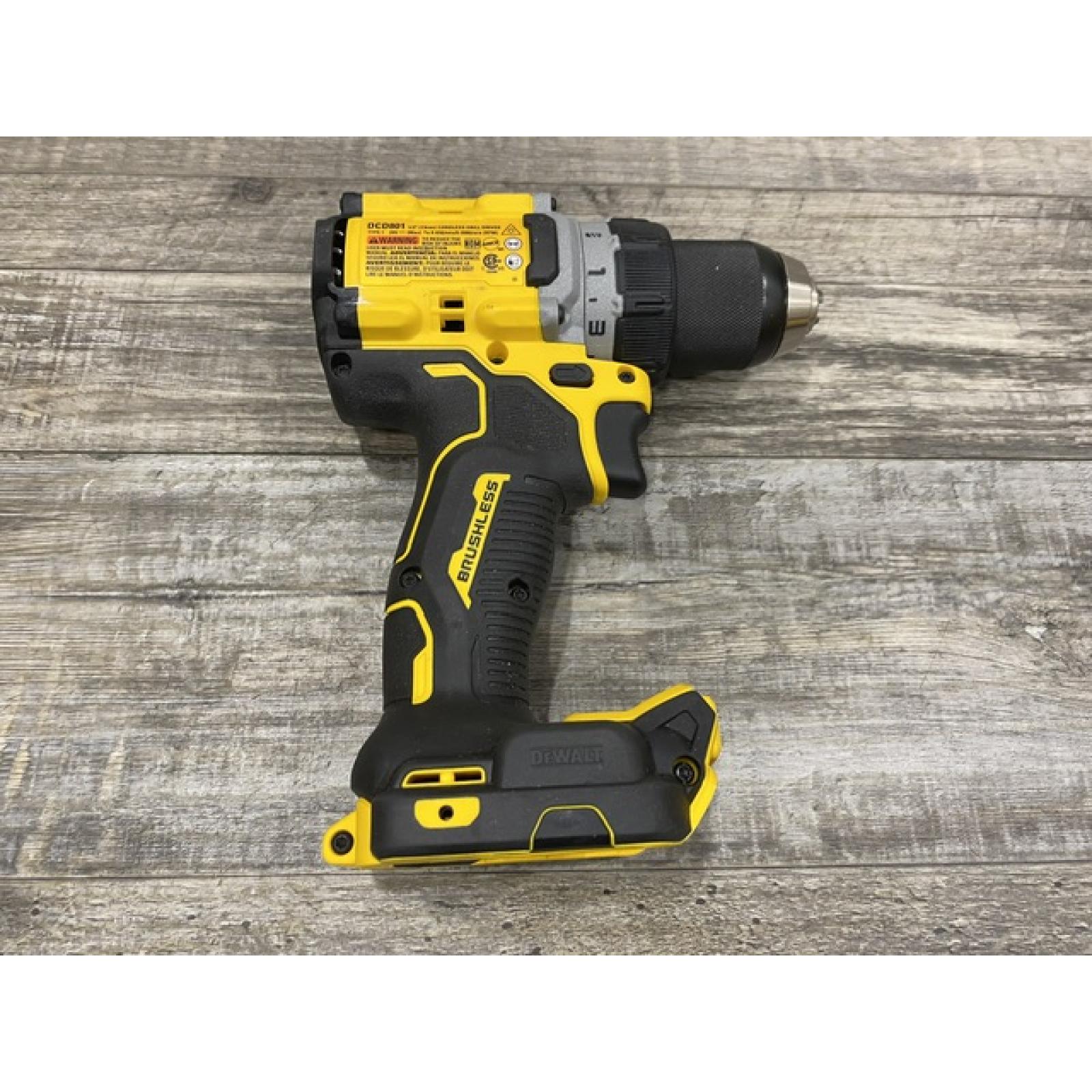 AS-IS DEWALT 20V XR Lithium-Ion Cordless Brushless 1/2 in. Drill/Driver Kit