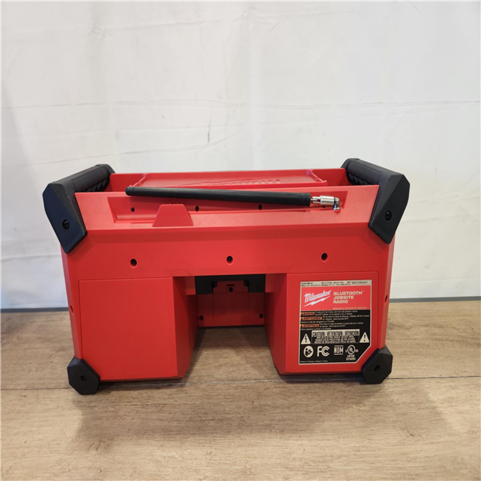 AS-IS- Milwaukee M18 18V Bluetooth Jobsite Radio