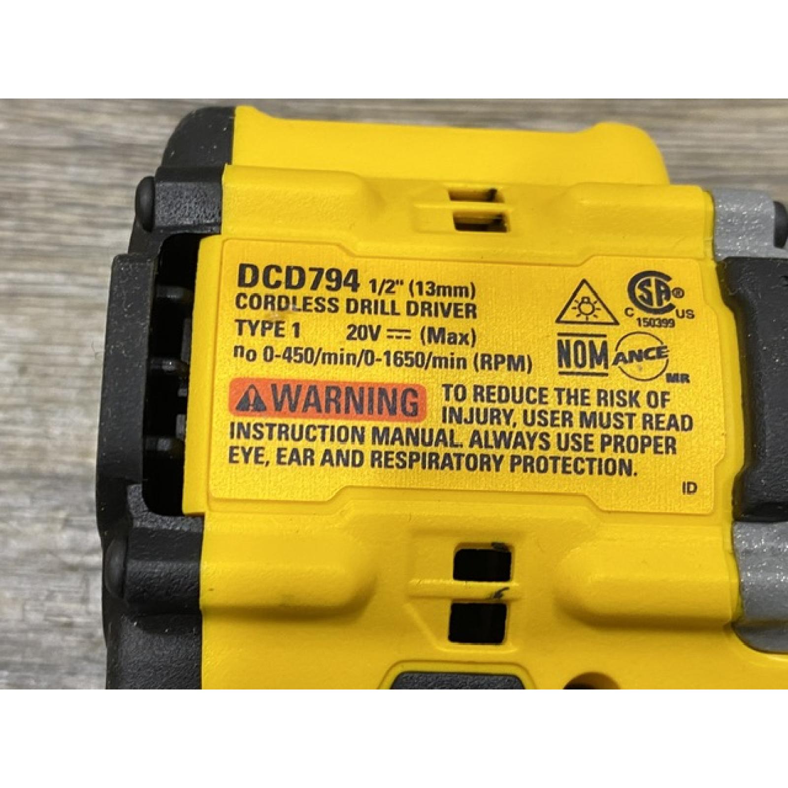 AS-IS DEWALT Atomic 20V Lithium-Ion Cordless Compact 1/2 in. Drill/Driver Kit