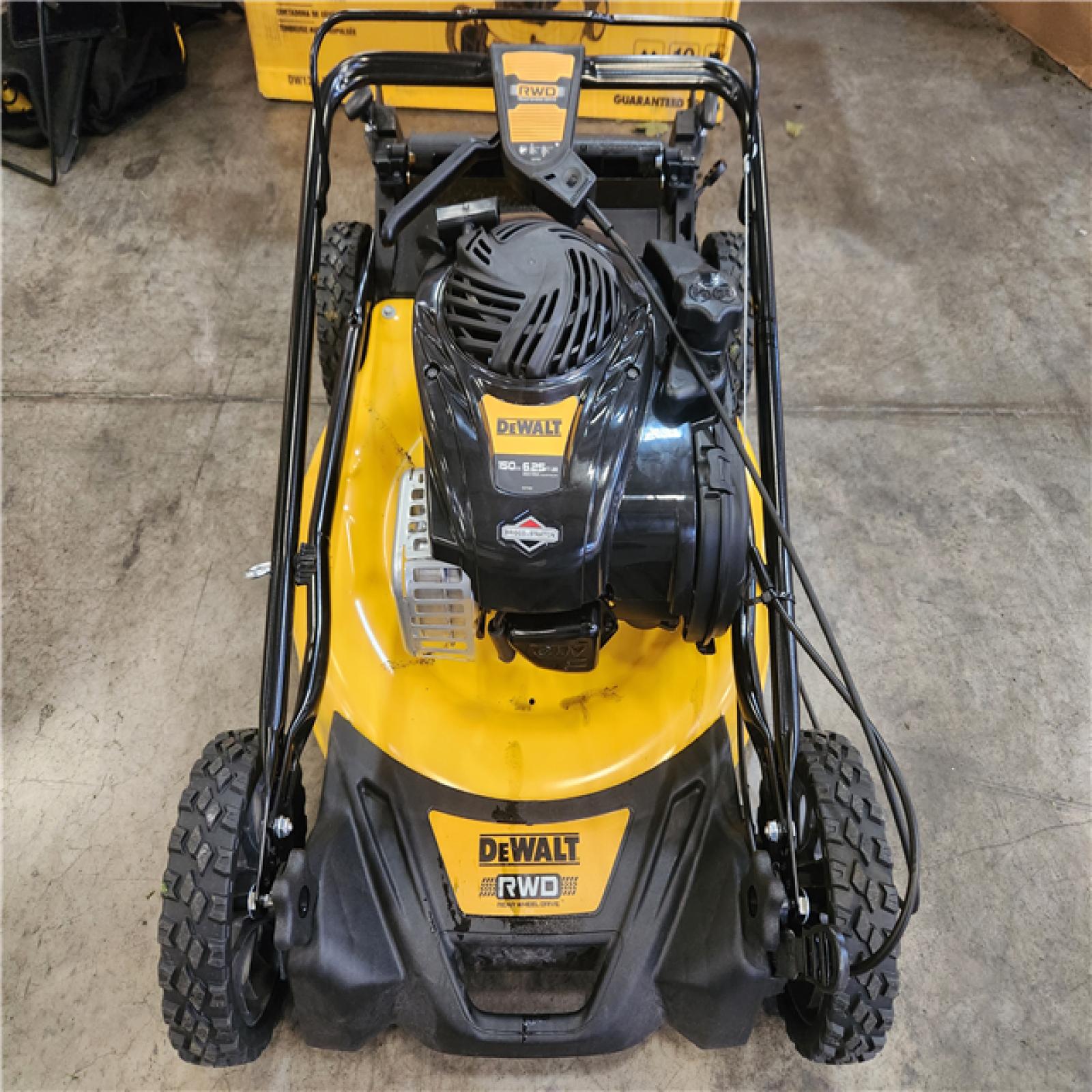 Phoenix DEWALT 21 in. 150cc Briggs and Stratton 625ex Engine Rear Wheel Drive 2-in-1 Gas Self Propelled Walk Behind Lawn Mower