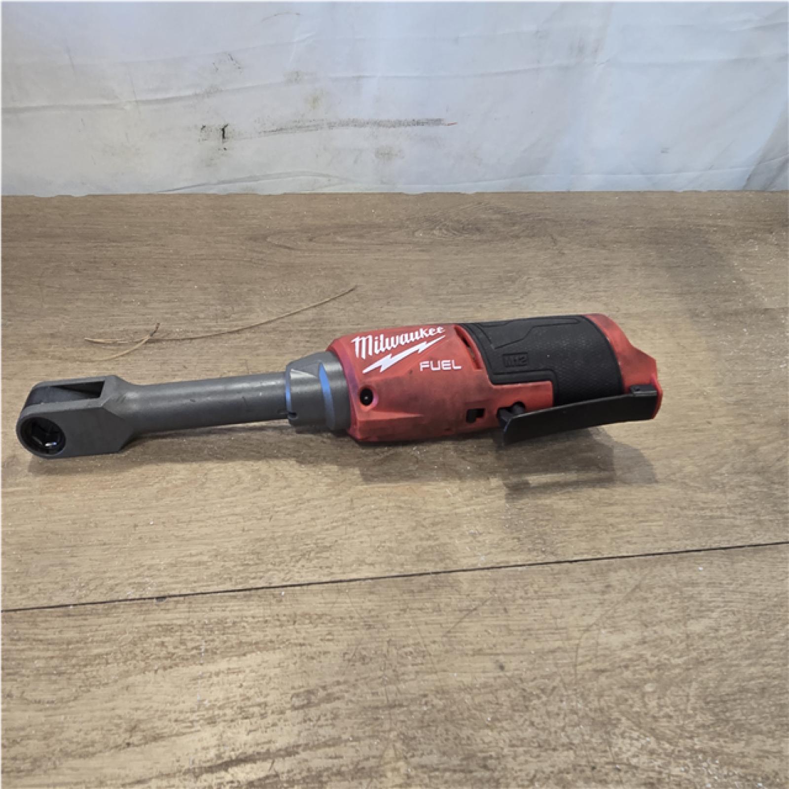 AS-IS Milwaukee FUEL 12V Lithium-Ion Brushless Cordless 1/4 in - 3/8 in Extended Ratchet (Tool-Only)