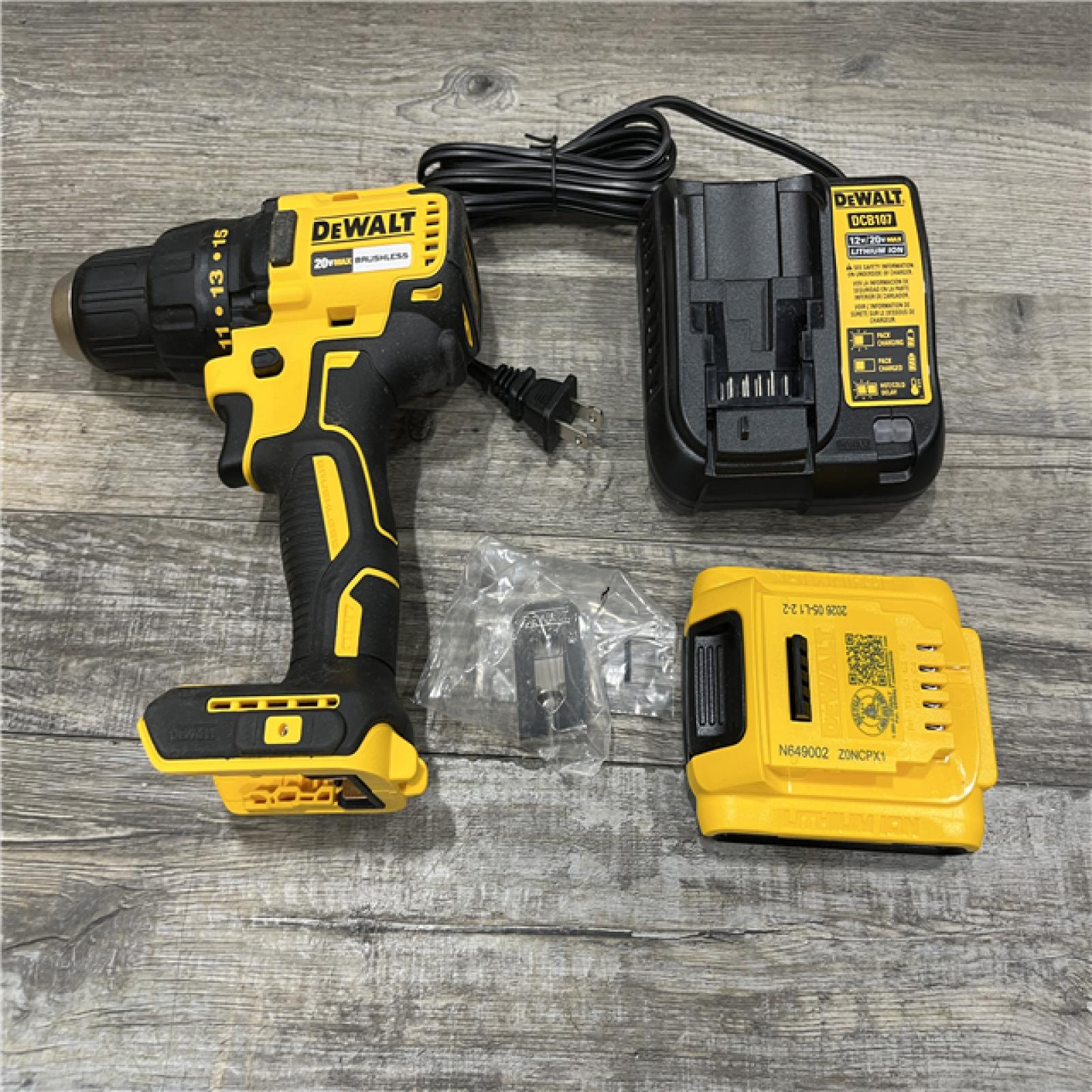 AS-IS DEWALT 20-Volt MAX Lithium-Ion Cordless 1/2 in. Compact Drill/Driver Kit