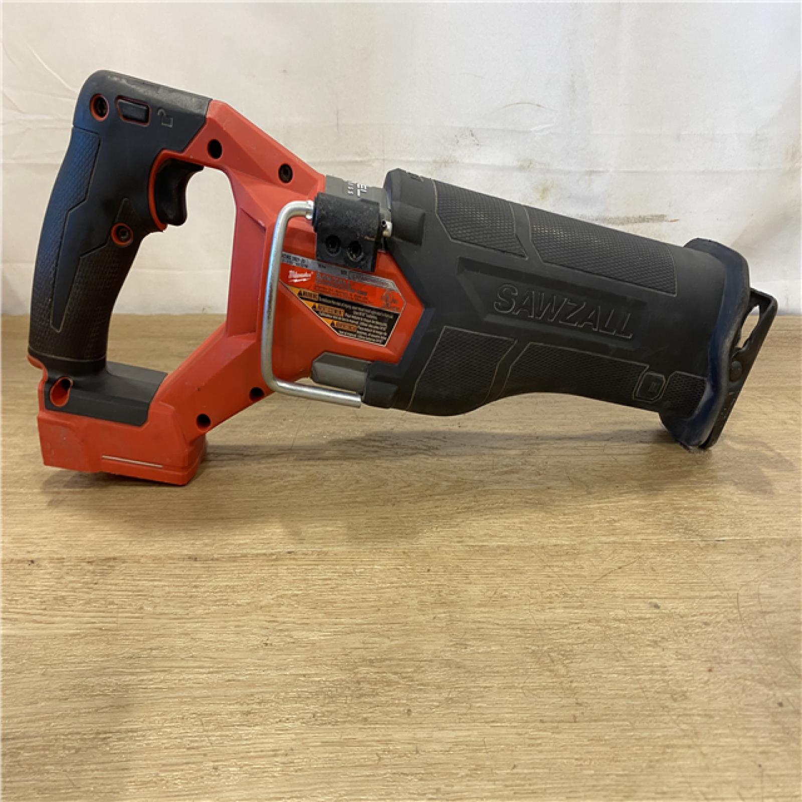 AS-IS Milwaukee FUEL GEN-2 18V Lithium-Ion Brushless Cordless SAWZALL Reciprocating Saw (Tool-Only)