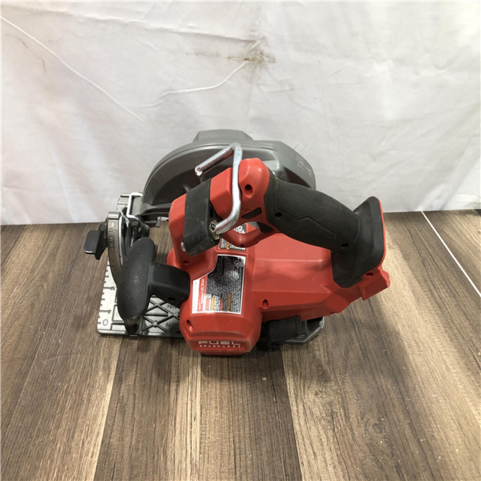AS-IS Milwaukee FUEL 18V Lithium-Ion Brushless Cordless 7-1/4 in. Circular Saw (Tool-Only)