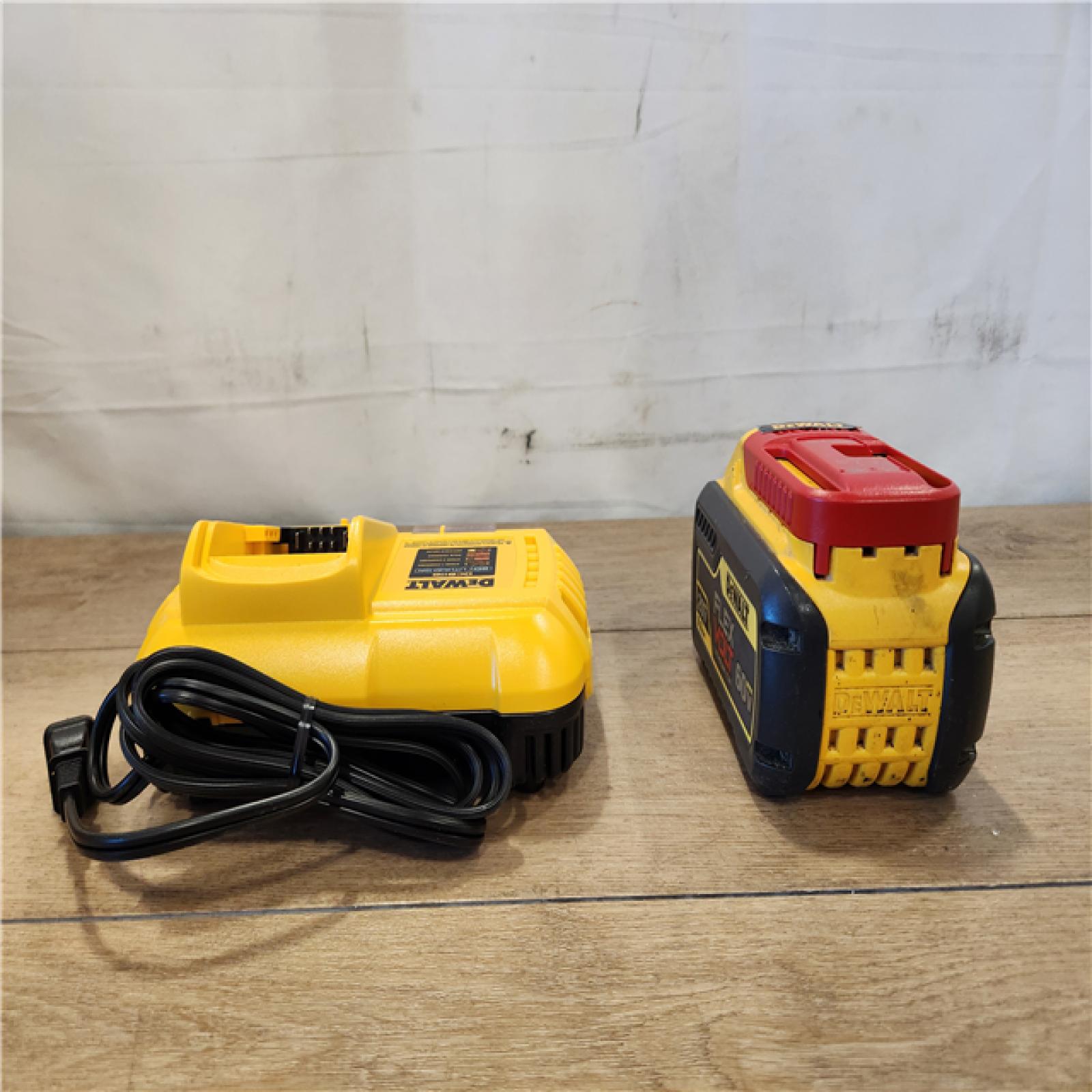 AS-IS- DEWALT 20V/60V MAX FLEXVOLT Lithium-Ion 9.0Ah Battery and Charger Starter Kit