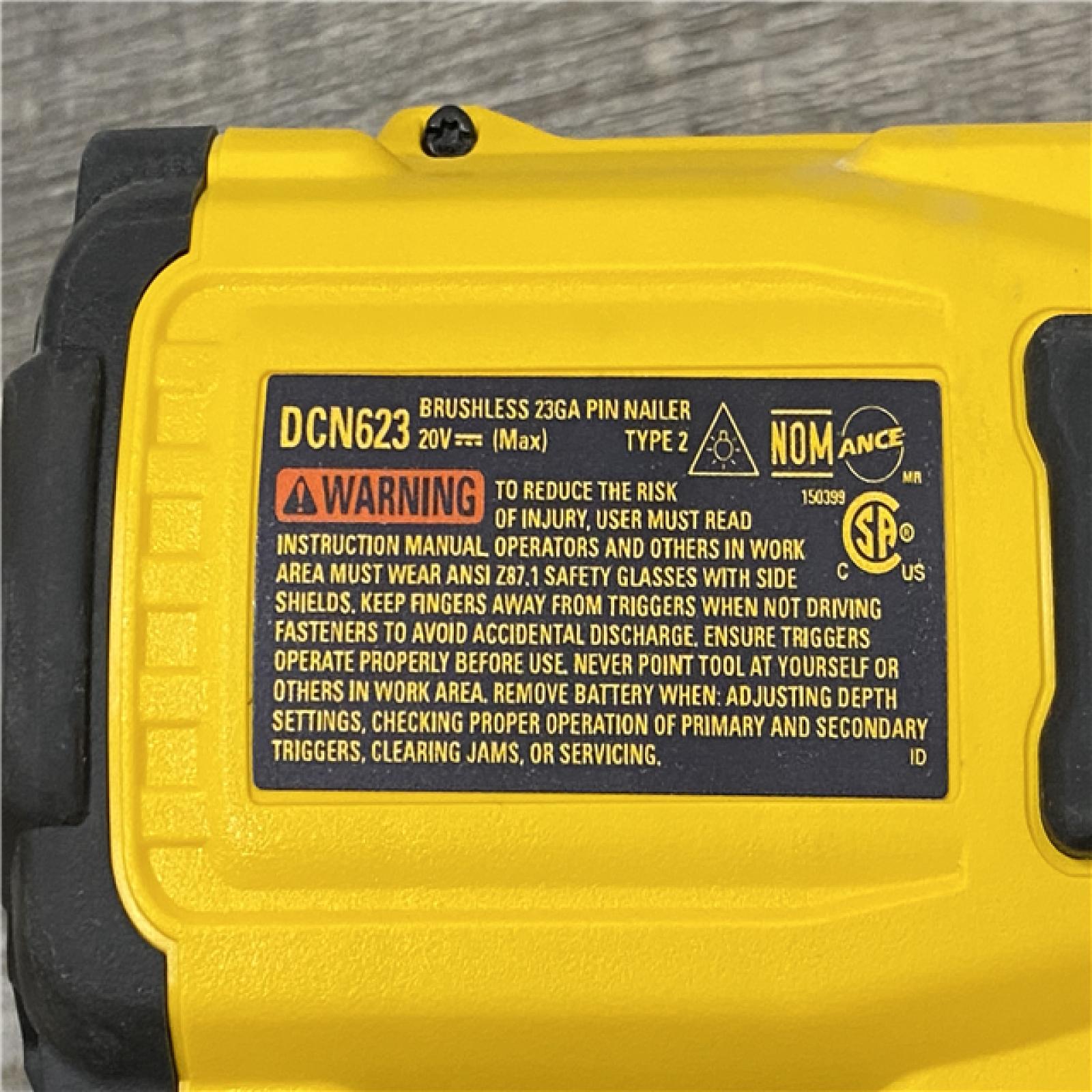 AS-IS DEWALT ATOMIC 20V MAX Lithium Ion Cordless 23 Gauge Pin Nailer Kit