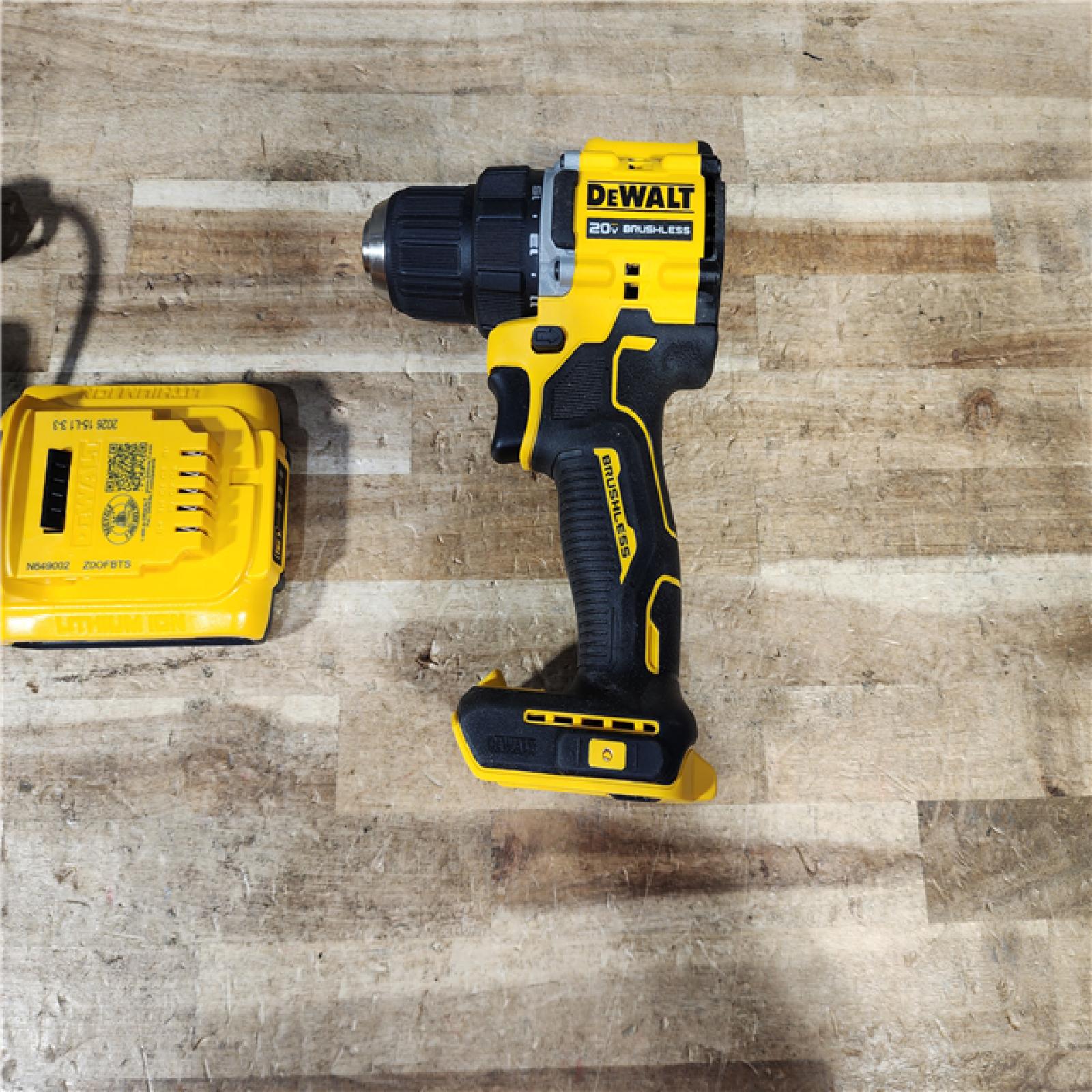 HOUSTON LOCATION - AS - IS DEWALT Atomic 20V Lithium-Ion Cordless Compact 1/2 in. Drill/Driver Kit