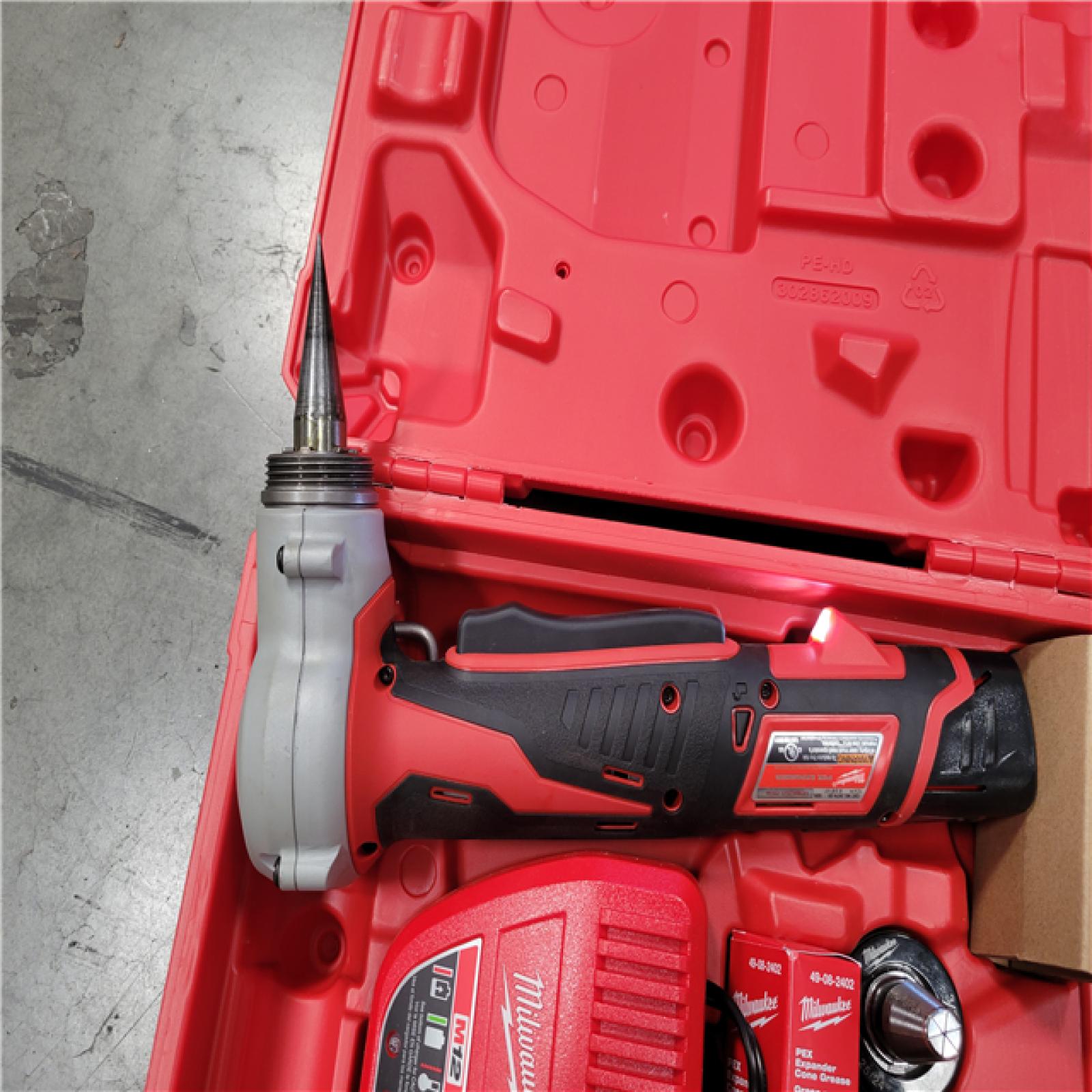 CALIFORNIA NEW MILWAUKEE M12 PEX EXPANDER KIT