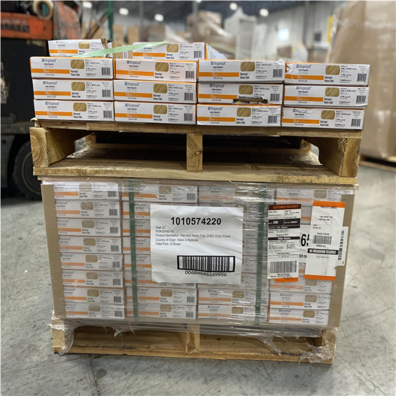 DALLAS LOCATION- Lifeproof Harvest Hues Oak 22 MIL x 9 in. W x 48 in. L Vinyl Flooring PALLET (46 CASES)