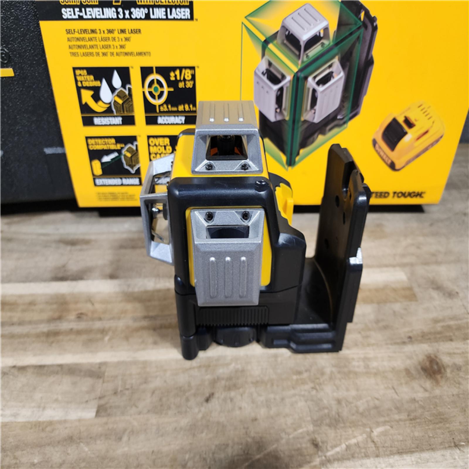 HOUSTON LOCATION - AS-IS DeWalt 12V MAX Lithium-Ion 100 Ft. Green Self-Leveling 3-Beam 360 Degree Laser Level with 2.0Ah Battery, Charger and Case