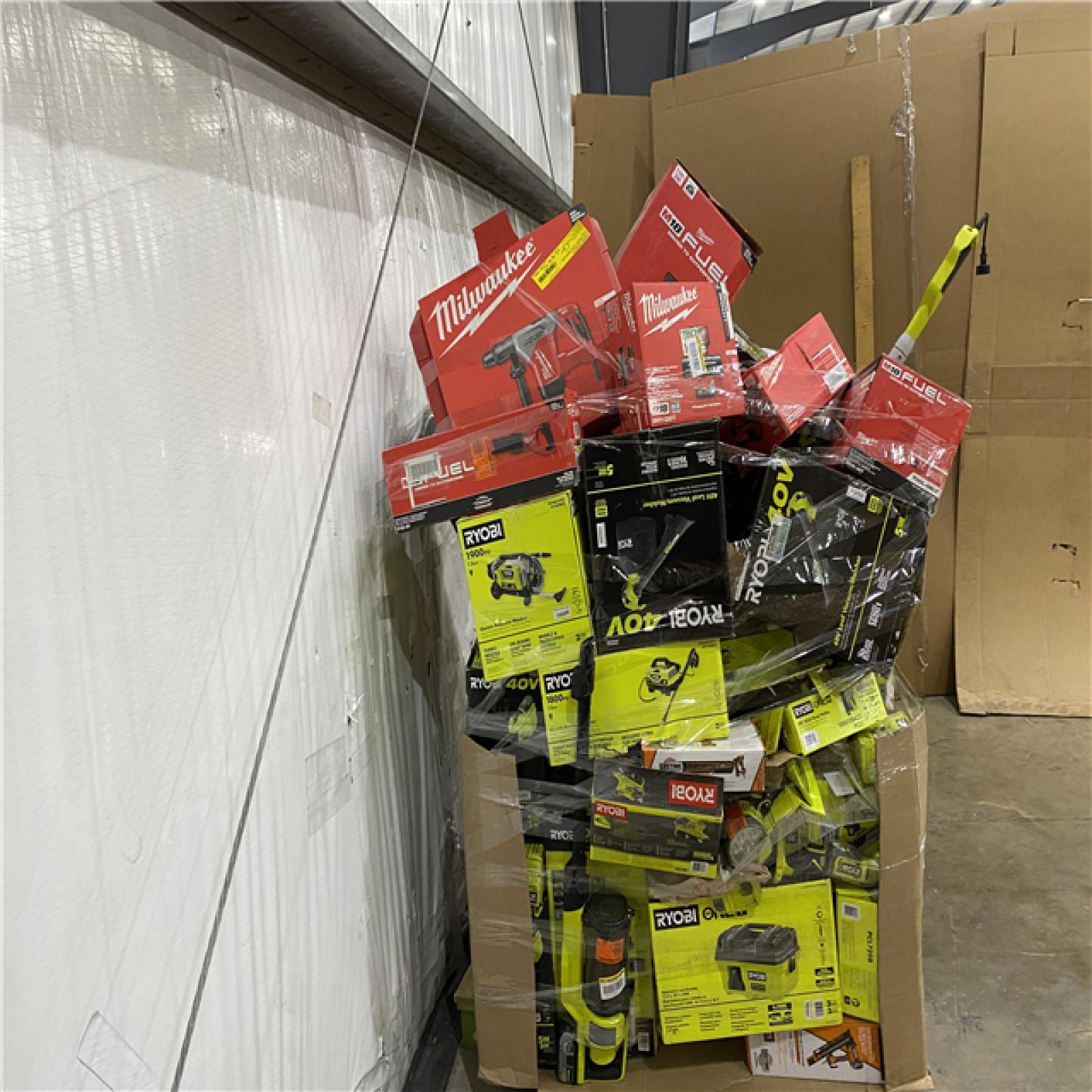 Houston Location AS IS - Tool Pallet