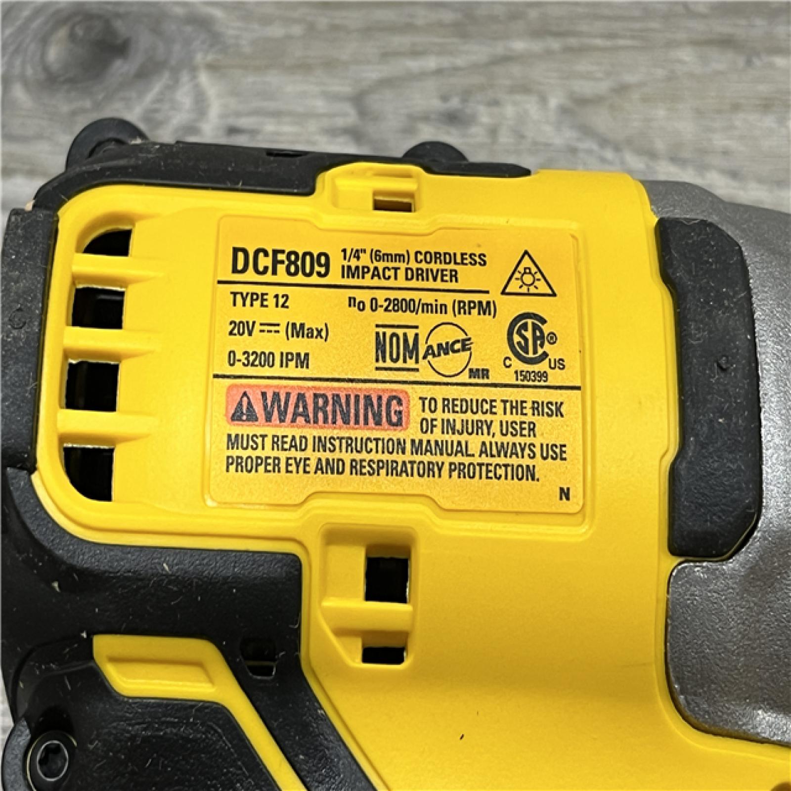 AS-IS DEWALT Atomic 20V Max Lithium-Ion Brushless Cordless Compact 1/4 in. Impact Driver Kit