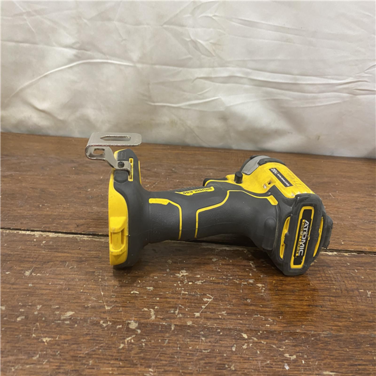 AS-IS DeWALT ATOMIC 20V MAX Cordless Compact Impact Driver Kit W/ Li-Ion Battery, 1/4, Brushless