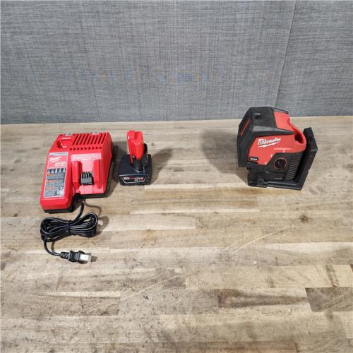 HOUSTON LOCATION - AS-IS Milwaukee Green 125 Ft. Cross Line and Plumb Points Laser Level Kit