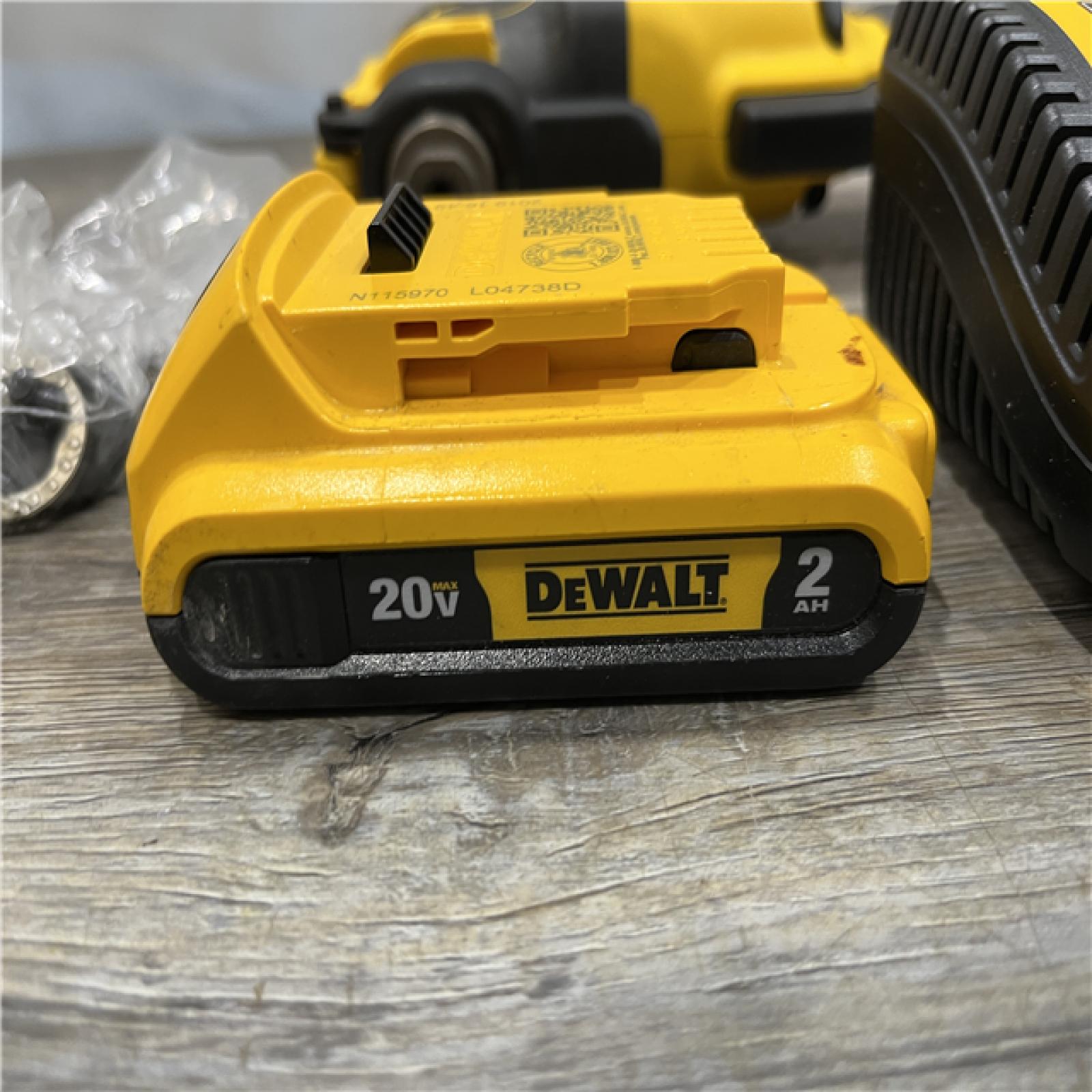 AS-IS DEWALT ATOMIC 20V MAX Cordless Brushless Oscillating Multi Tool Kit