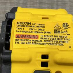 AS-IS DEWALT Atomic 20V Lithium-Ion Cordless Compact 1/2 in. Drill/Driver Kit