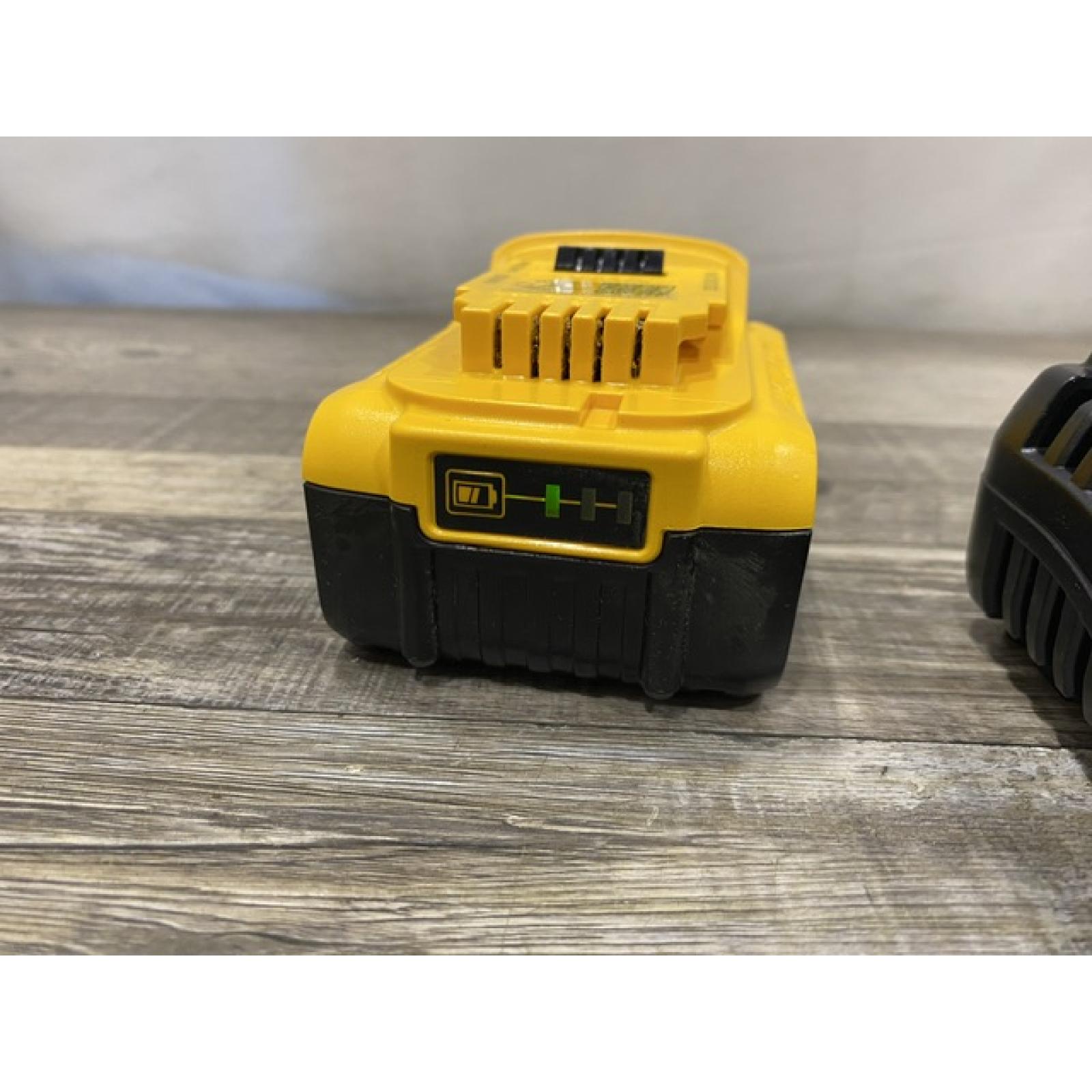 AS-IS DEWALT 20-Volt Maximum XR 5.0 Ah Battery Pack and Charger Kit