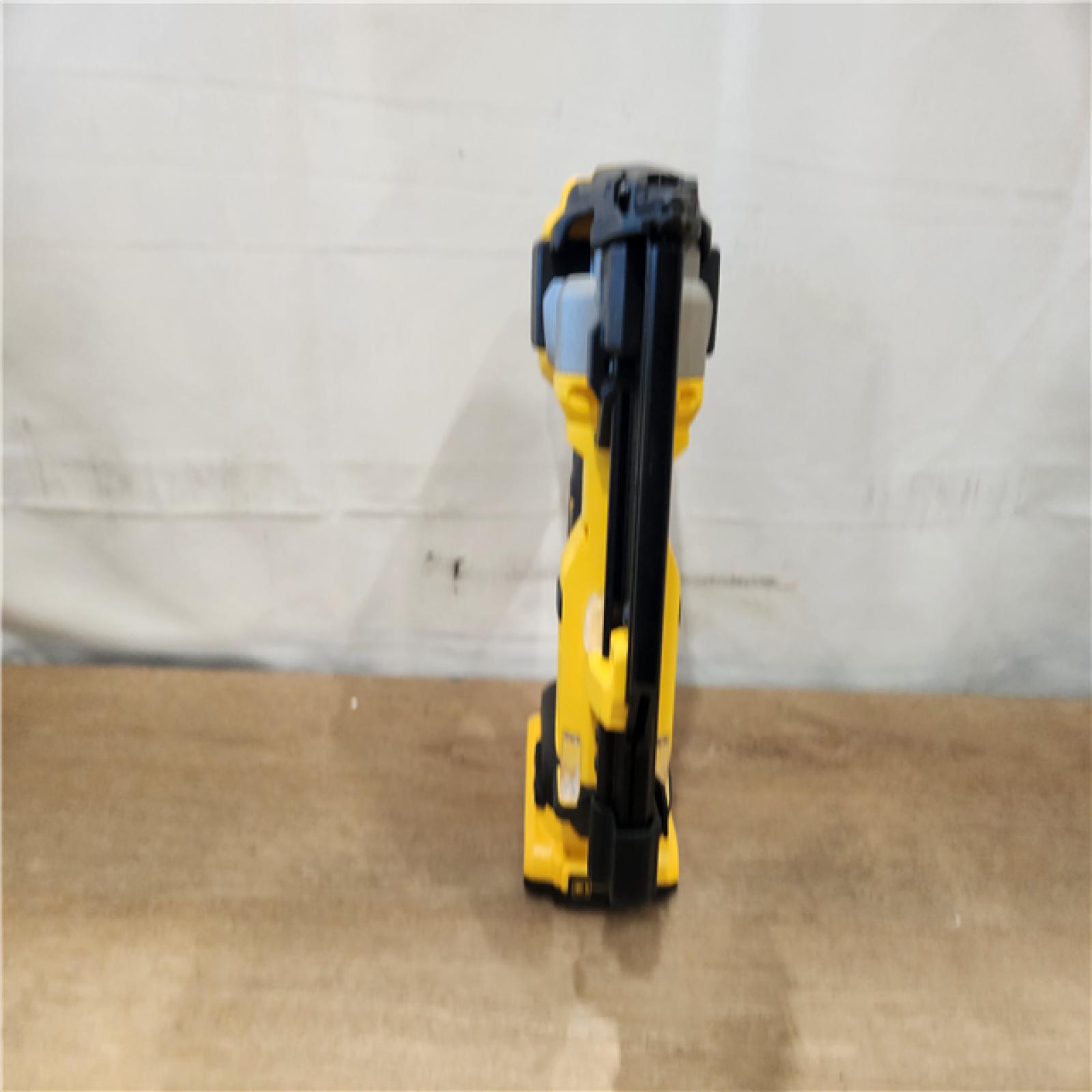 AS-IS- DEWALT ATOMIC 20V MAX Lithium Ion Cordless 23 Gauge Pin Nailer Kit