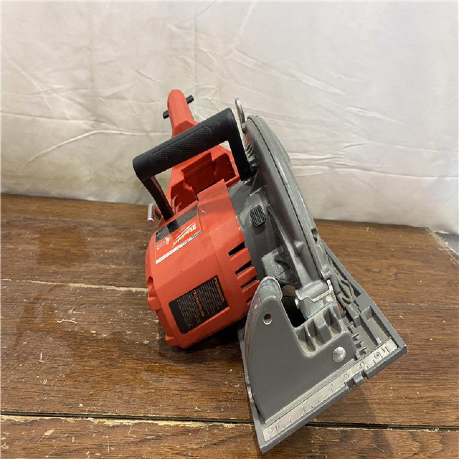AS-IS Milwaukee 2830-20 Rear Handle Circular Saw M18 FUEL 7-1/4  Cordless Brushless Tool Only