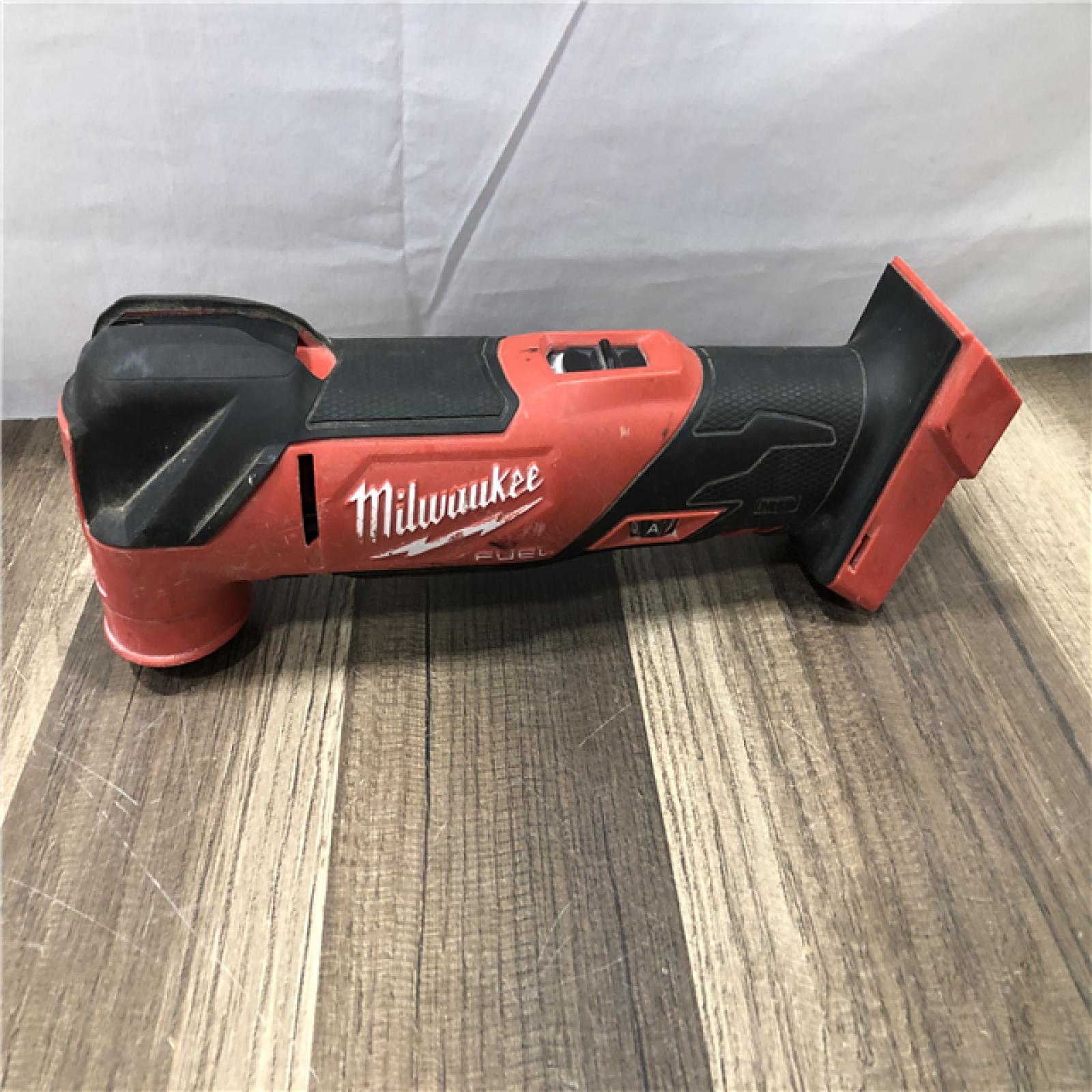 AS-IS Milwaukee M18 FUEL 18V Lithium-Ion Cordless Brushless Oscillating Multi-Tool (Tool-Only)