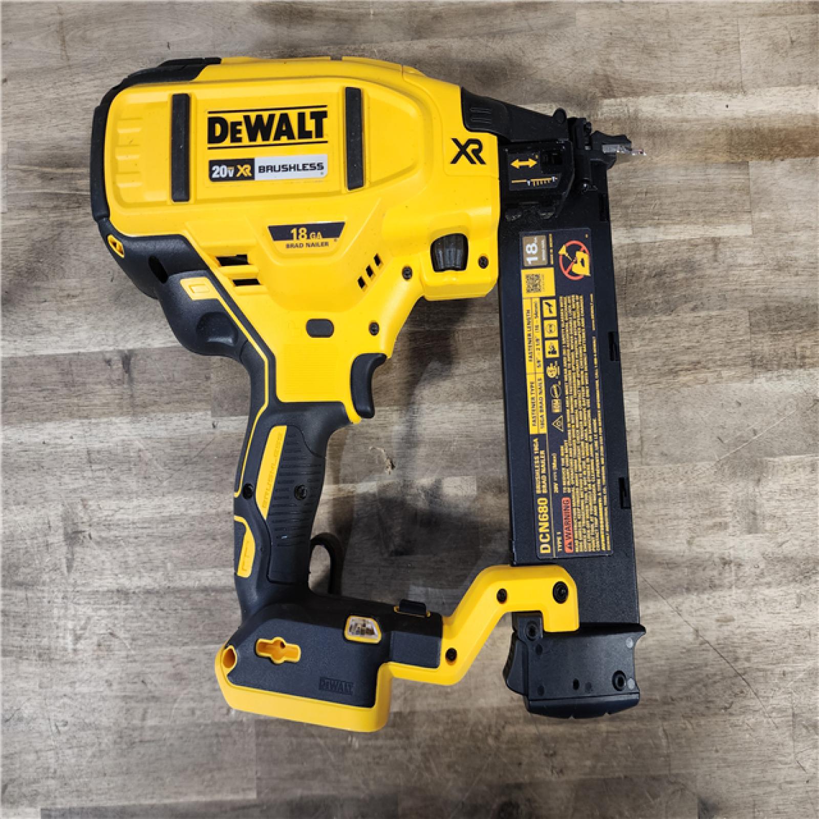 HOUSTON LOCATION - AS-IS DeWalt 20V MAX XR Lithium-Ion Electric Cordless 18-Gauge Brad Nailer (Tool Only)
