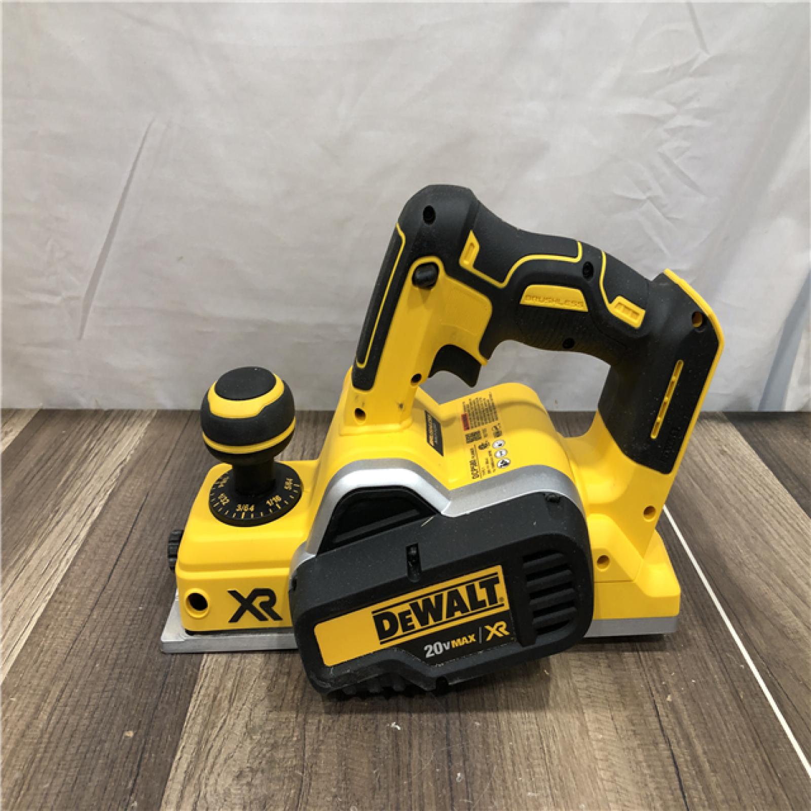 AS-IS DEWALT 20V MAX XR Cordless Brushless 3-1/4 in. Planer (Tool Only)