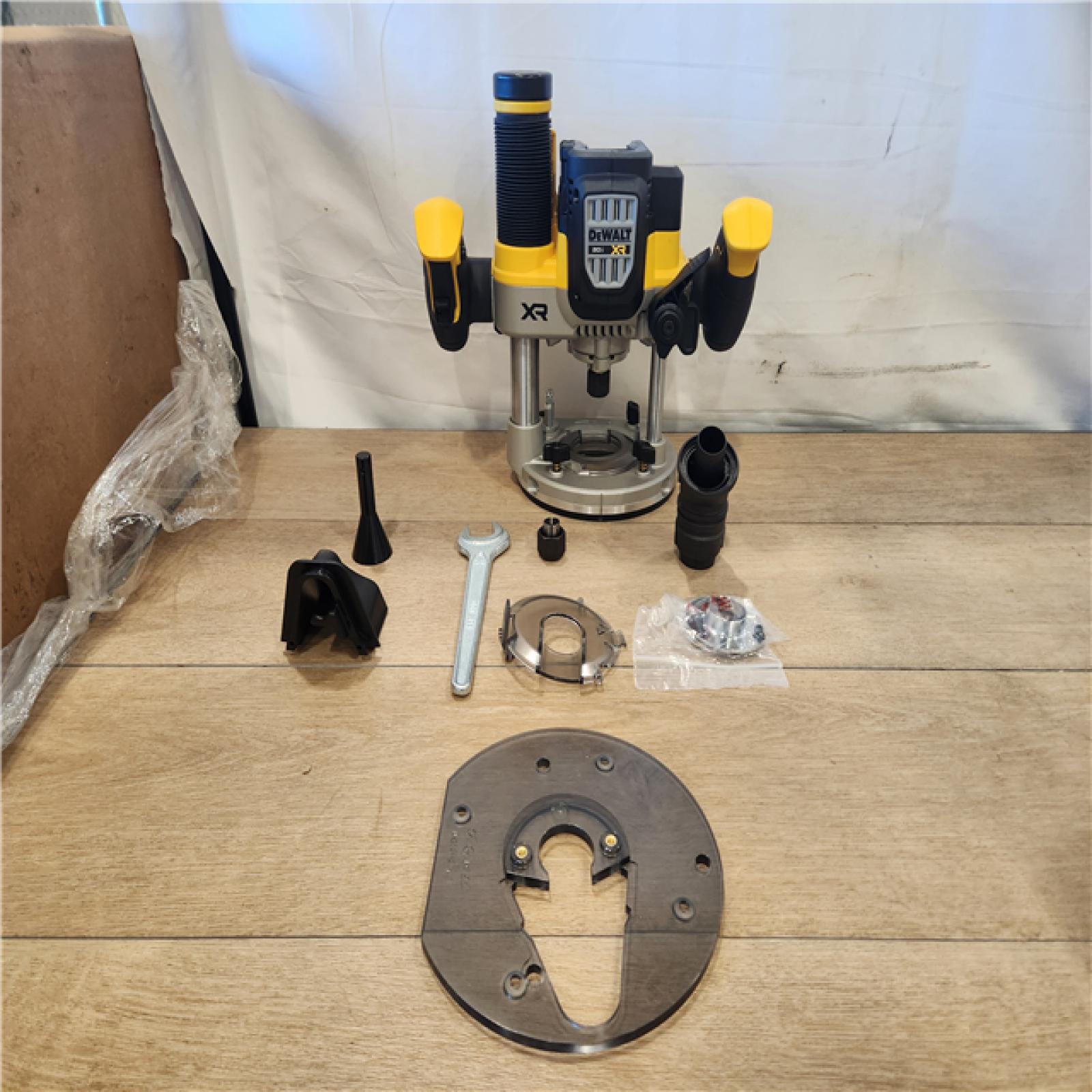 AS-IS- 20V MAX XR 2-1/4 Peak HP Brushless Cordless Plunge Router (Tool Only)