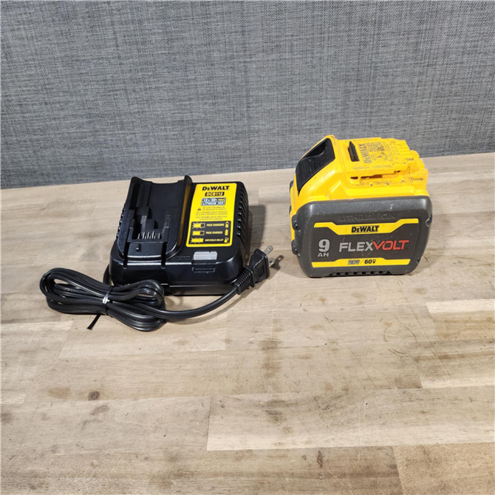 HOUSTON LOCATION - AS-IS DEWALT FLEXVOLT 60V MAX Cordless Brushless Reciprocating Saw with (1) FLEXVOLT 9.0Ah Battery