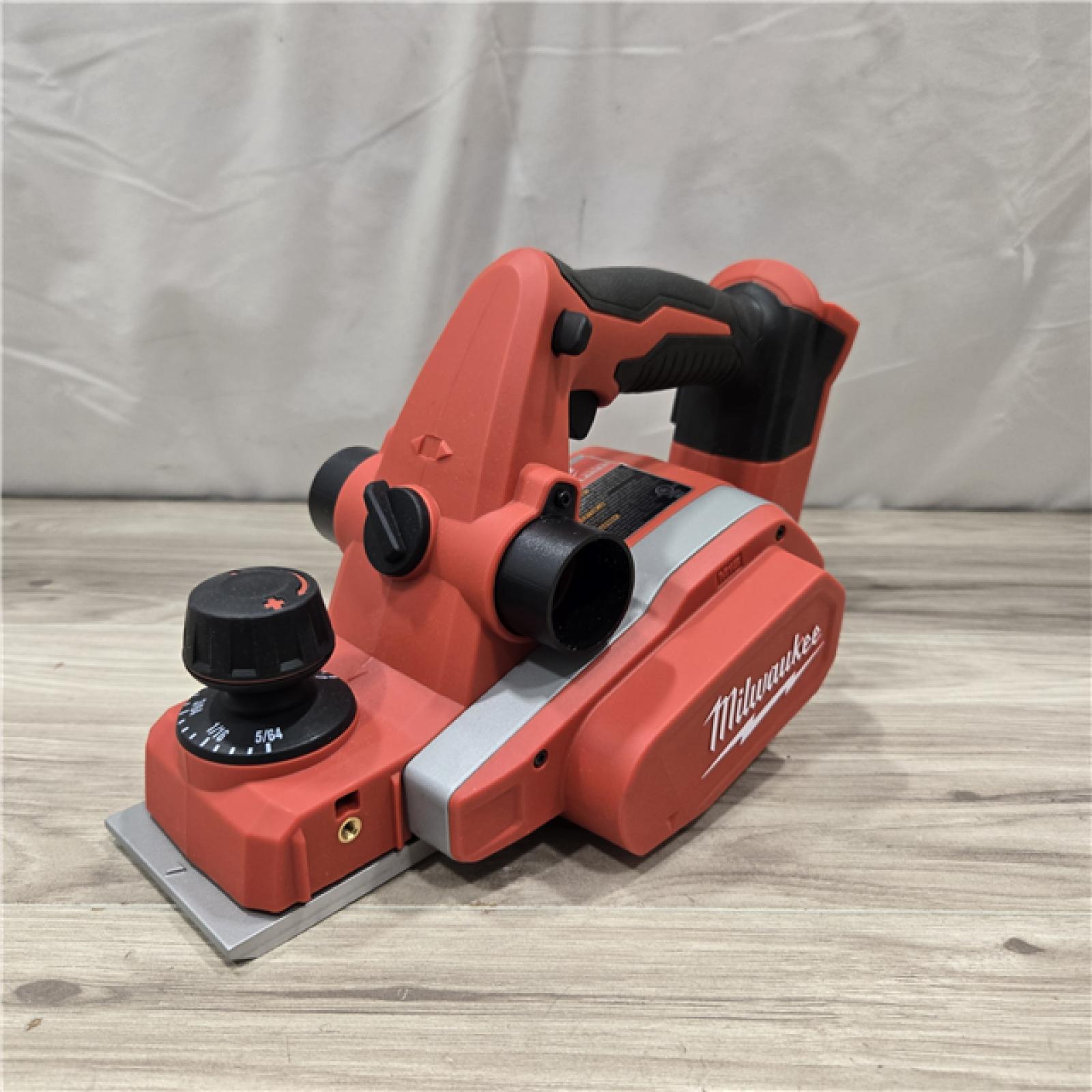 AS-IS Milwaukee M18 18-Volt Lithium-Ion Cordless 3-1/4 in. Planer (Tool-Only)