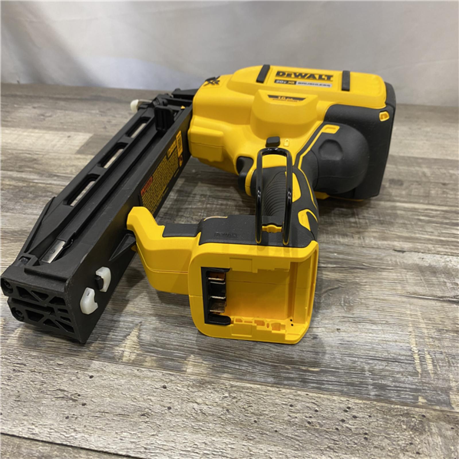 AS-IS DEWALT 20V MAX XR 16-Gauge Lithium-Ion Cordless Finish Nailer (Tool Only)