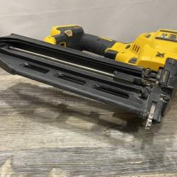 AS-IS DEWALT 20V MAX XR 16-Gauge Lithium-Ion Cordless Finish Nailer (Tool Only)