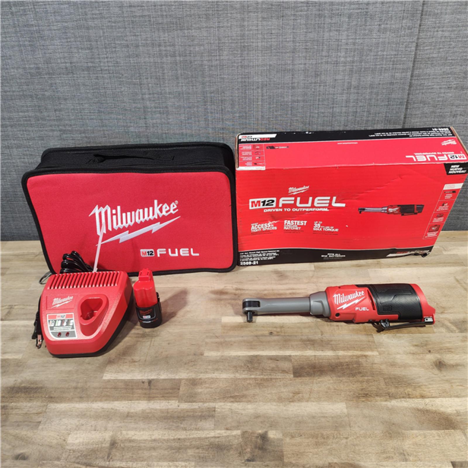 HOUSTON LOCATION - AS-IS Milwaukee M12 FUEL Brushless Cordless 3/8 in. Extended Reach High Speed Ratchet Kit