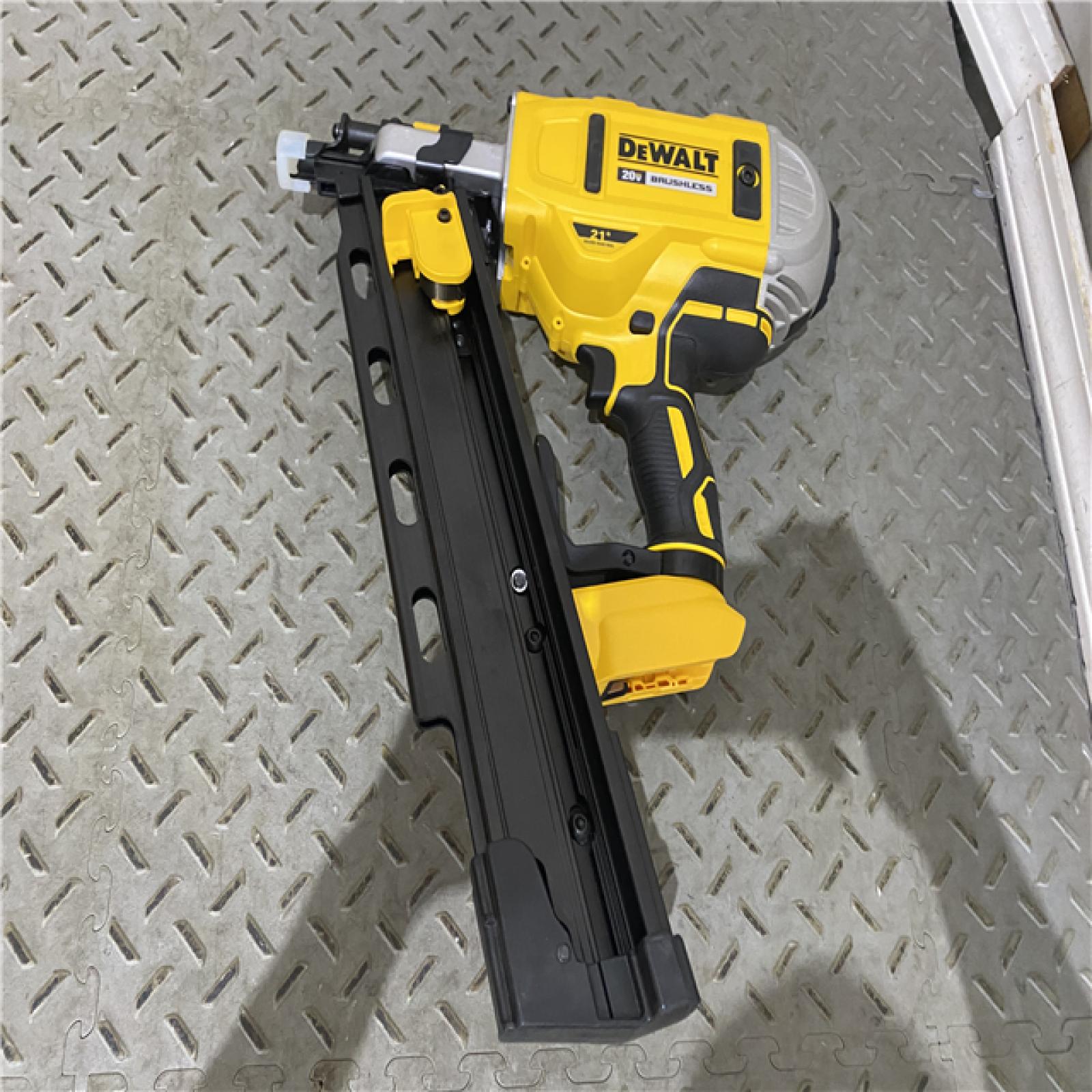 Houston location ASIS DeWalt DCN21PLB 20V MAX 21Degree Plastic