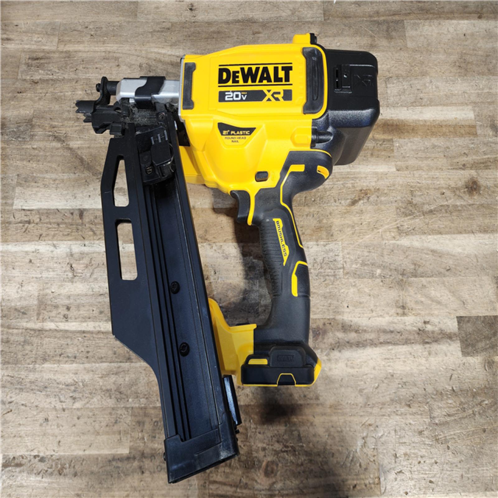 HOUSTON LOCATION - AS-IS DEWALT 20-Volt 21° Cordless Framing Nailer (Tool-Only)