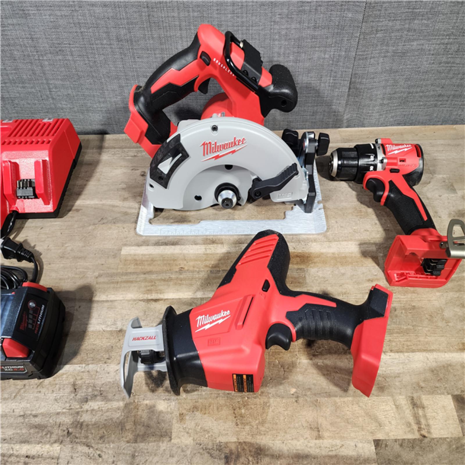 HOUSTON LOCATION - AS-IS Milwaukee M18 3-Tool Combo Kit