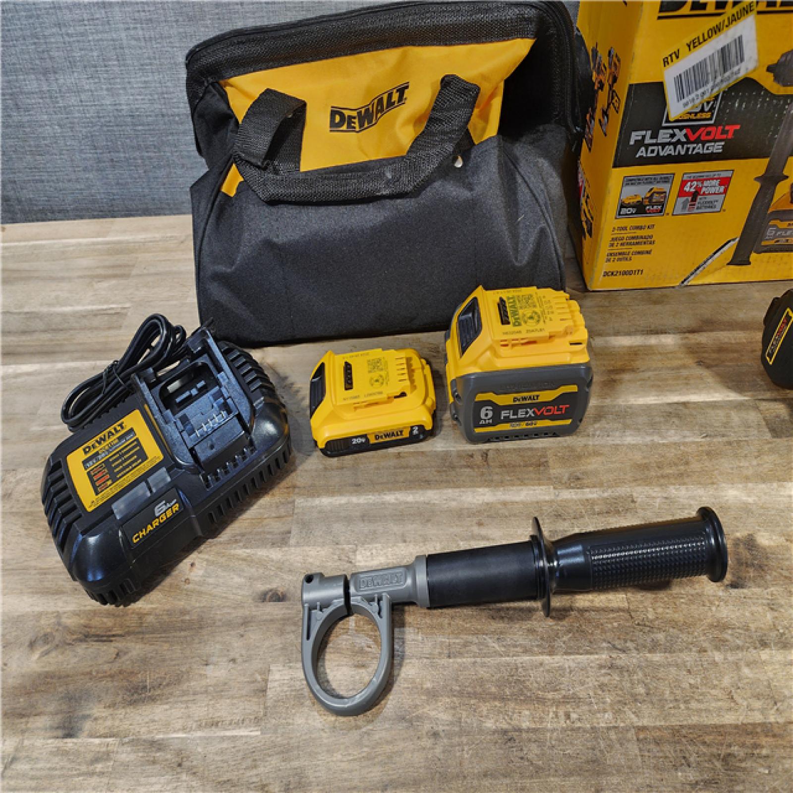 HOUSTON LOCATION - AS-IS DEWALT 20V MAX Cordless Brushless Hammer Drill/Driver 2 Tool Combo Kit with FLEXVOLT ADVANTAGE