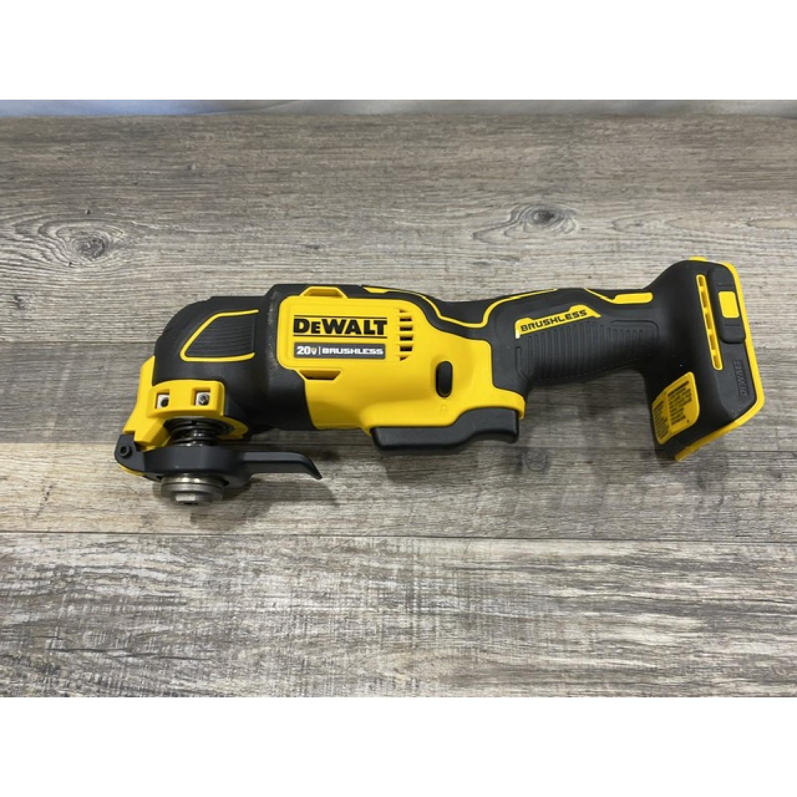 AS-IS DEWALT ATOMIC 20V MAX Cordless Brushless Oscillating Multi Tool Kit