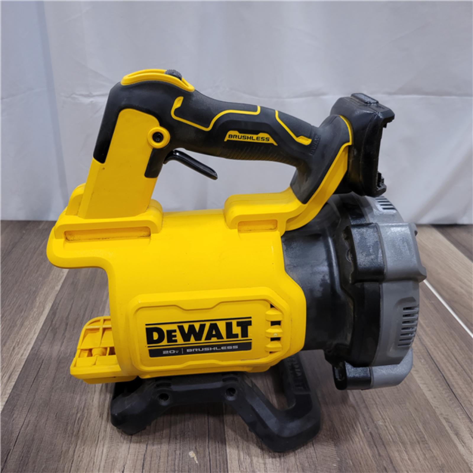 AS-IS  DEWALT 20V MAX 125 MPH 450 CFM Brushless Cordless Battery Powered Blower (Tool Only)