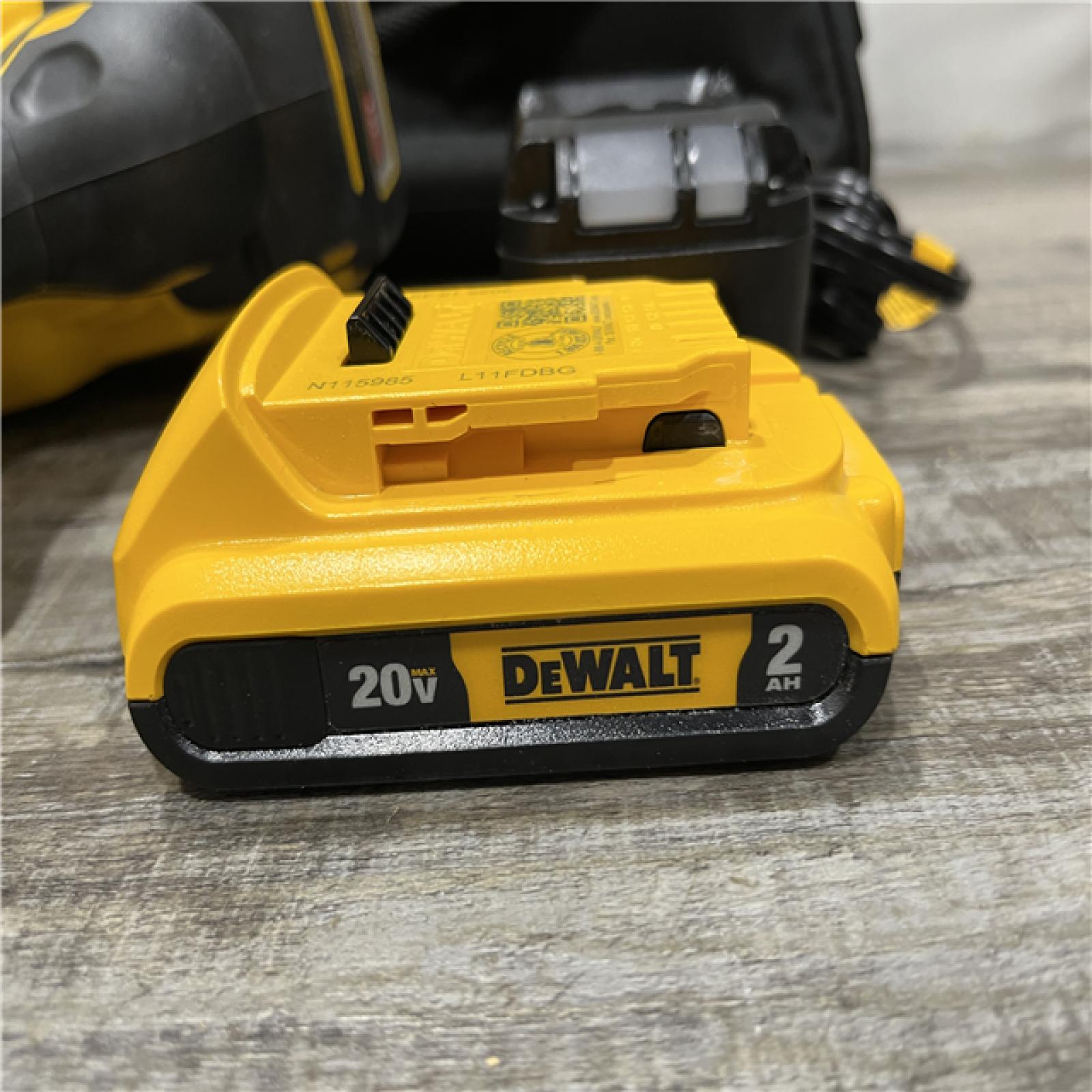 AS-IS DEWALT 20V MAX XR Lithium-Ion Cordless 18-Gauge Narrow Crown Stapler Kit