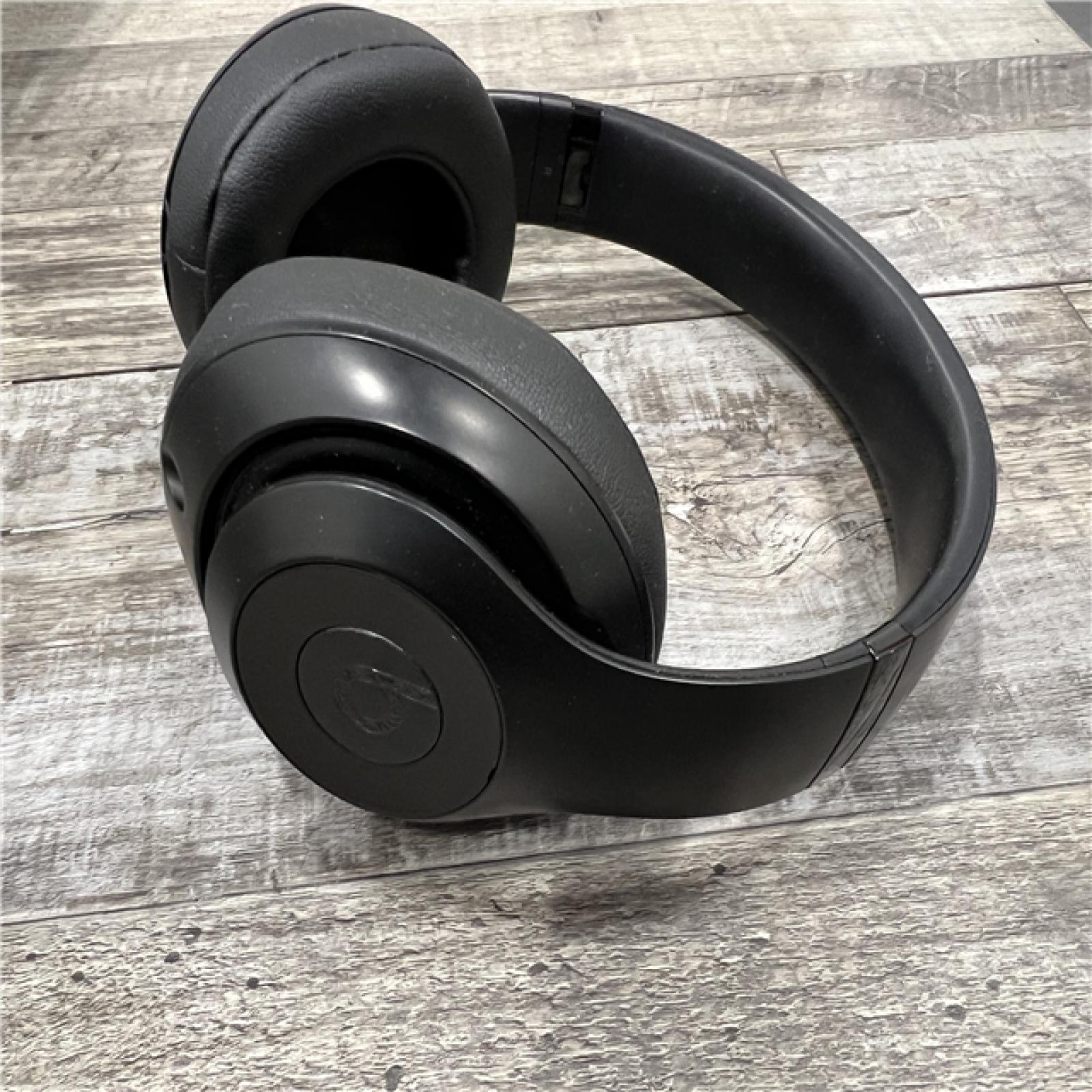 AS-IS Beats Studio3 Wireless Noise Cancelling Headphones with Apple W1 Headphone Chip- Matte Black